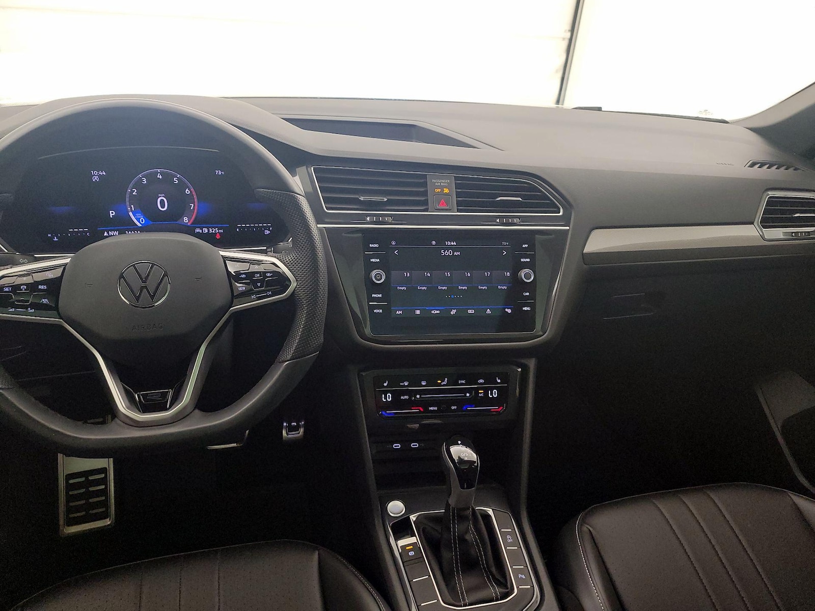 2024 Volkswagen Tiguan SE R-LINE BLACK - Photo 10