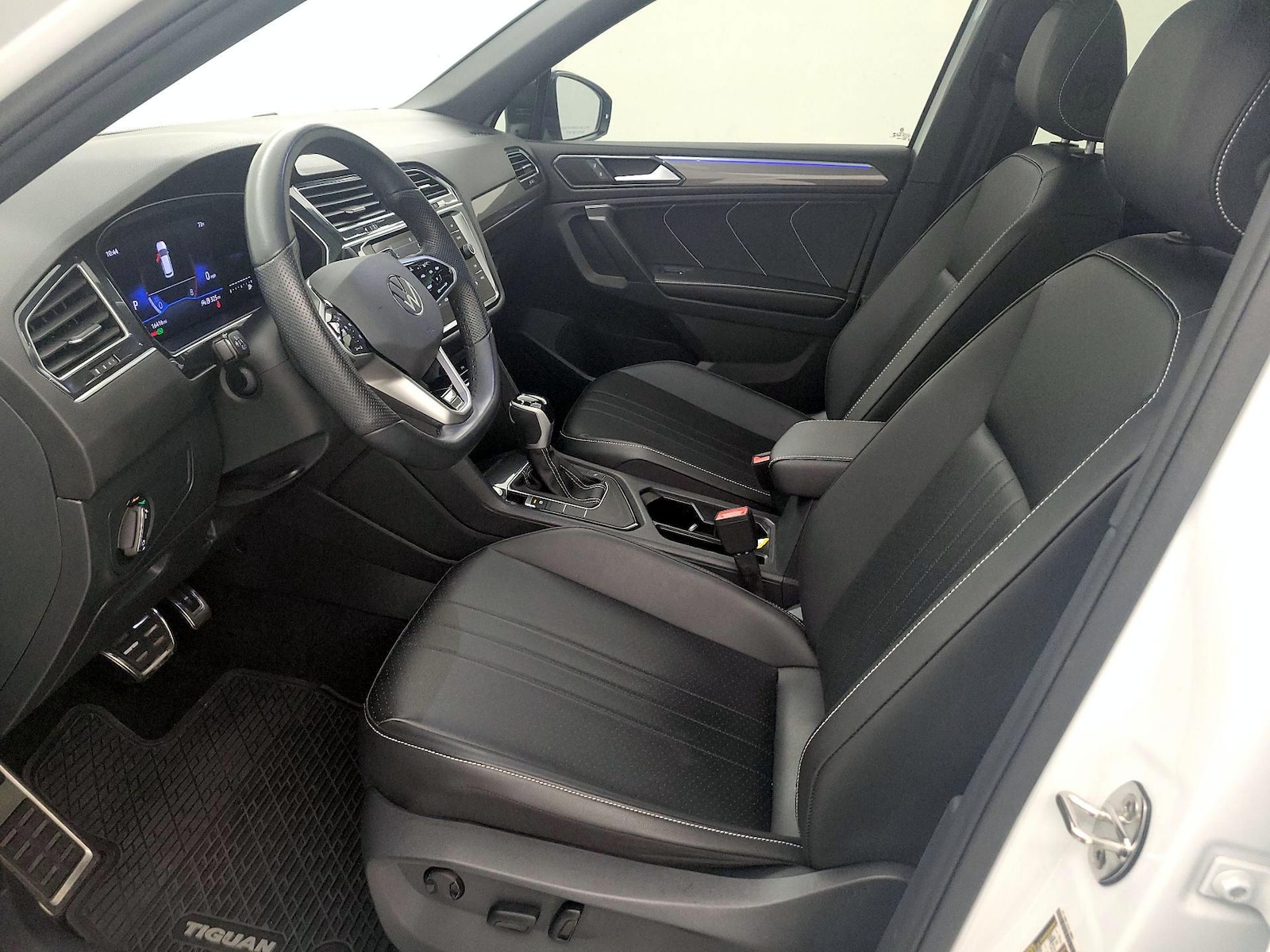 2024 Volkswagen Tiguan SE R-LINE BLACK - Photo 12