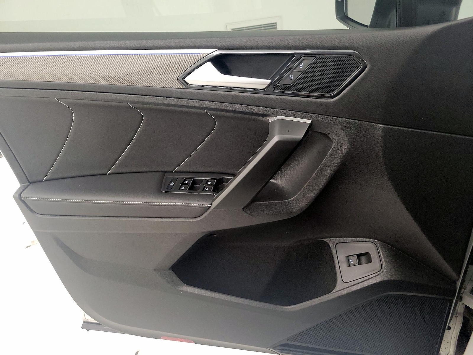 2024 Volkswagen Tiguan SE R-LINE BLACK - Photo 13