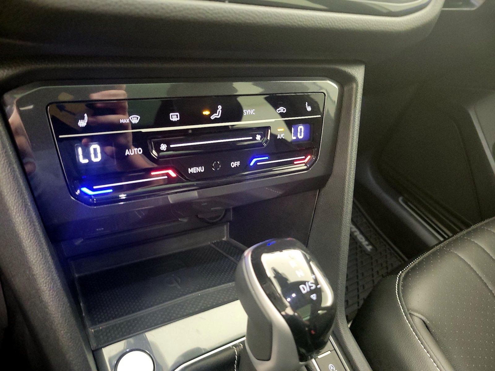 2024 Volkswagen Tiguan SE R-LINE BLACK - Photo 17