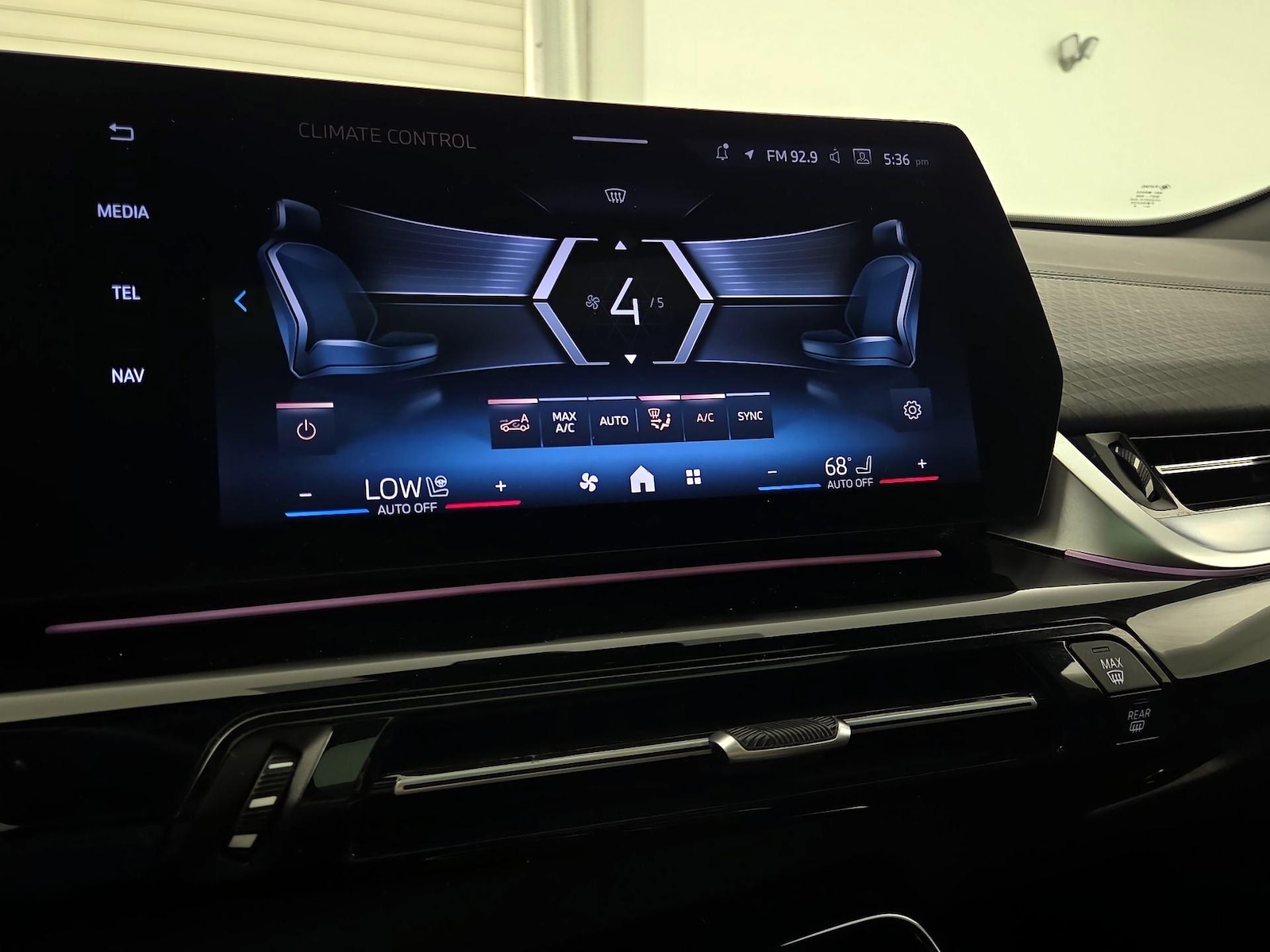 2025 BMW X2 28i - Photo 17