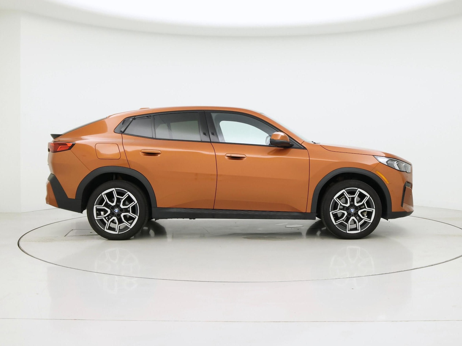 2025 BMW X2 28i - Photo 8