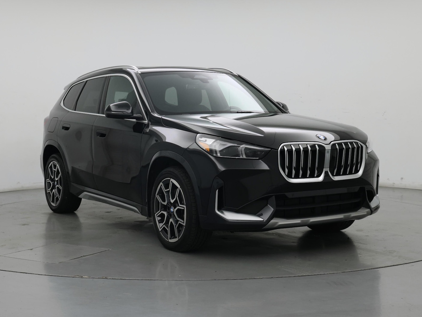 2026 BMW X1 28i - Photo 2