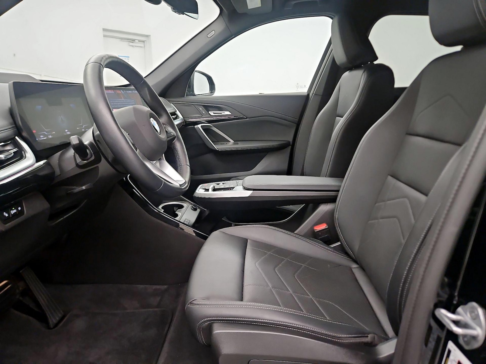 2026 BMW X1 28i - Photo 11