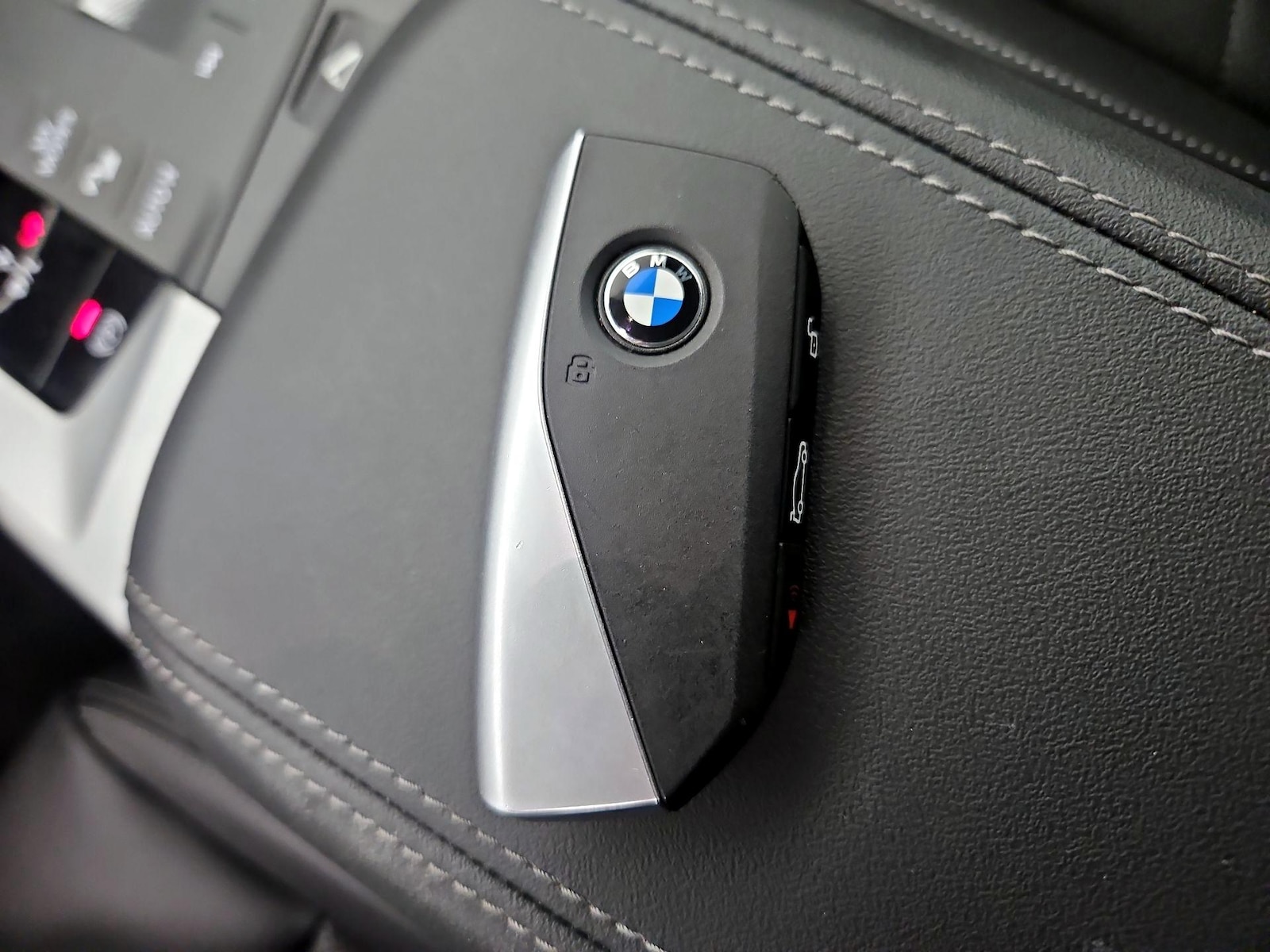 2026 BMW X1 28i - Photo 22