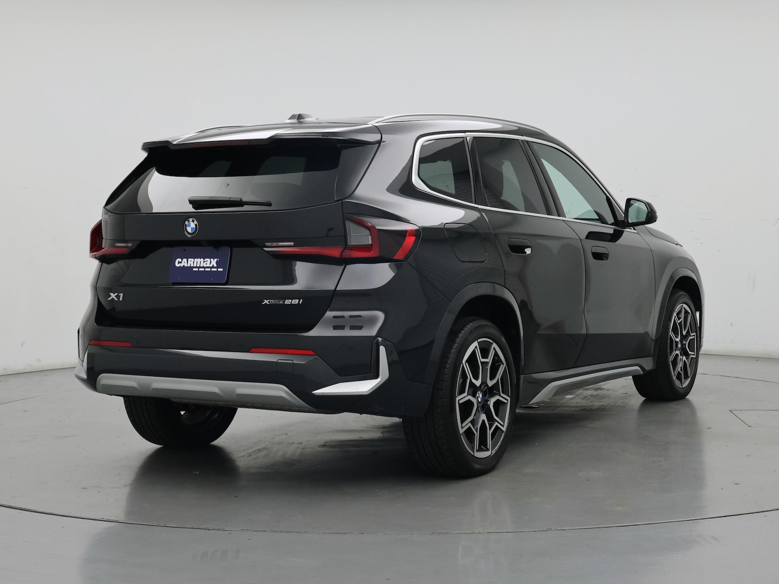 2026 BMW X1 28i - Photo 9