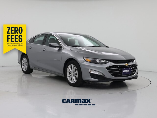 Silver 2025 Chevrolet Malibu Sedan Front-Wheel Drive Automatic