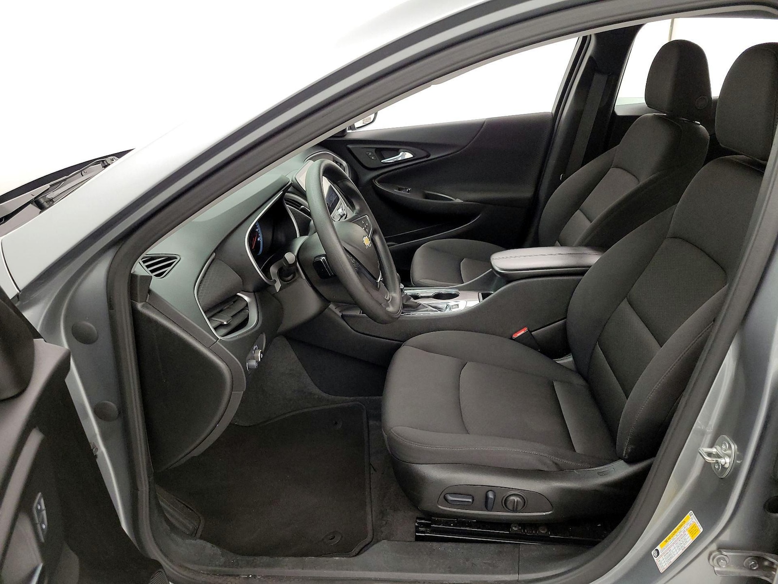 2025 Chevrolet Malibu 1LT - Photo 12
