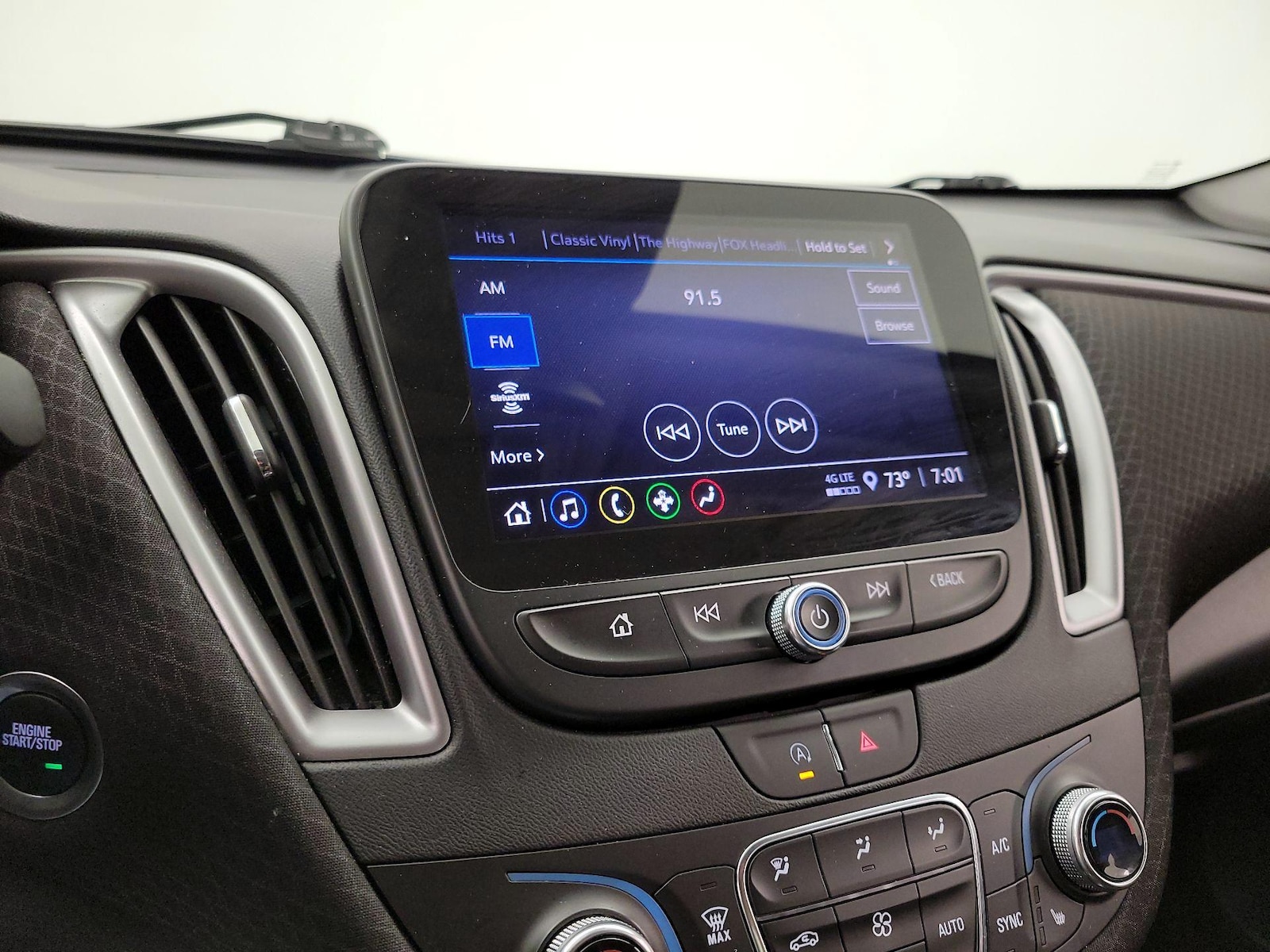 2025 Chevrolet Malibu 1LT - Photo 16