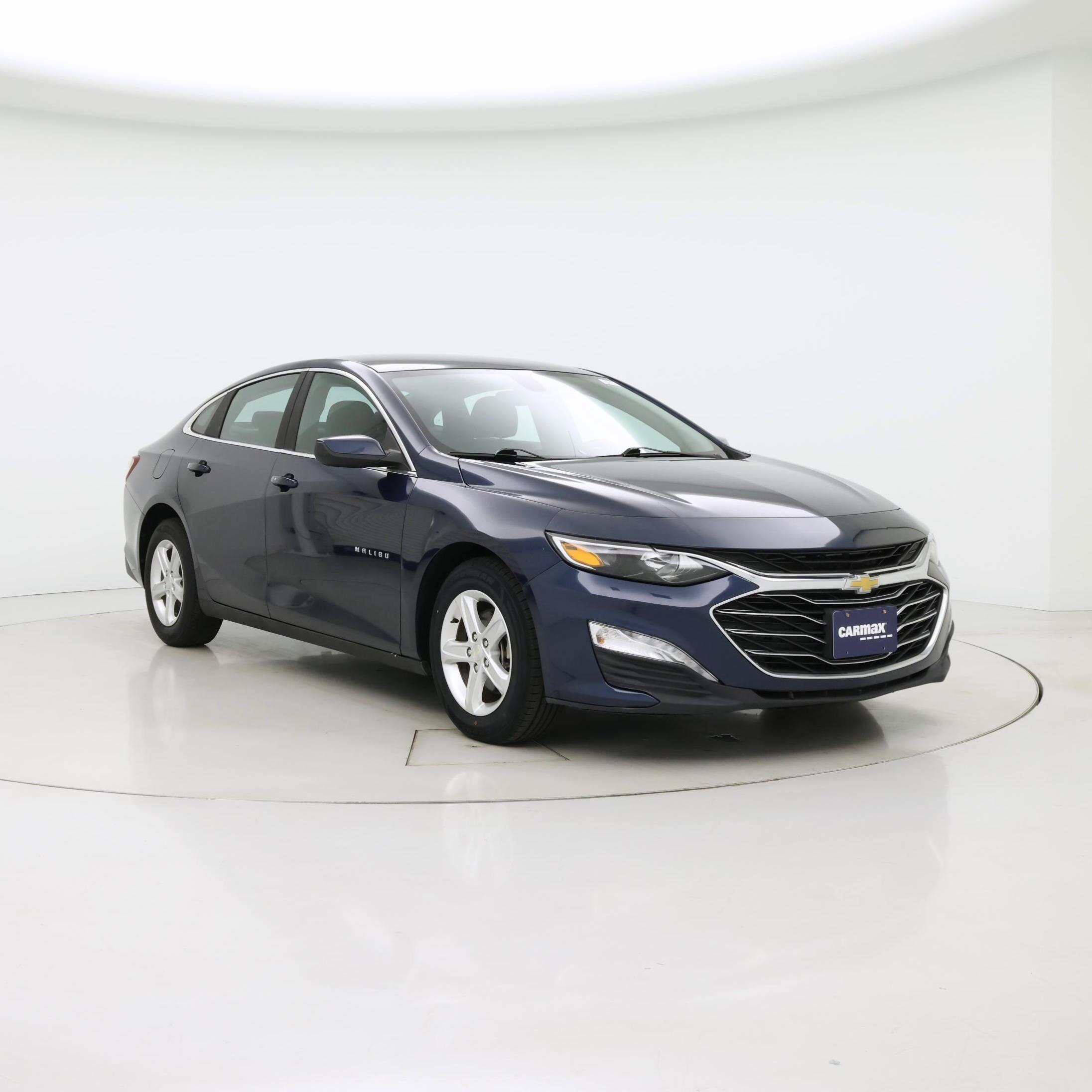 Blue 2022 Chevrolet Malibu Sedan Front-Wheel Drive Automatic