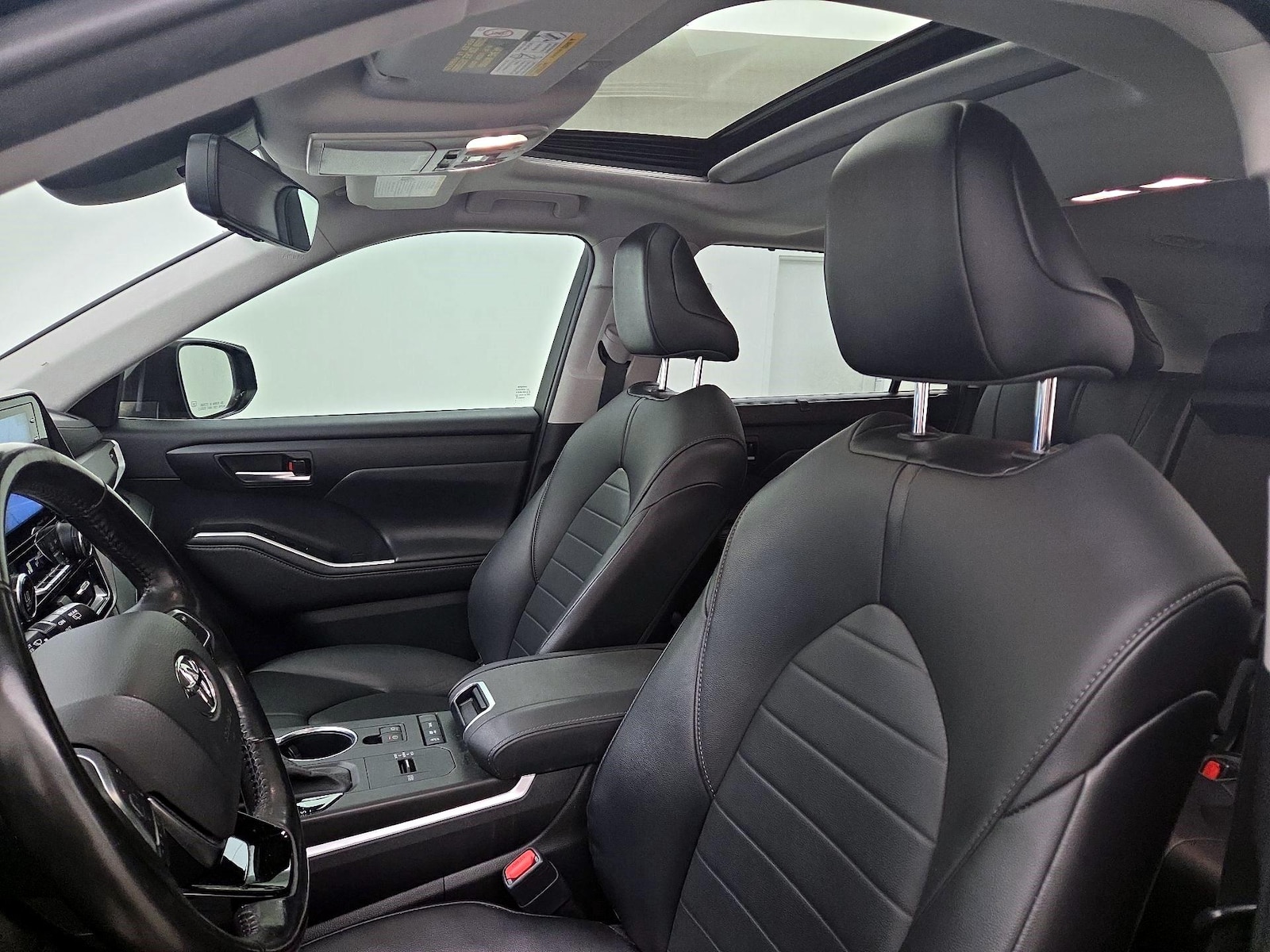 Sunroof(s) & Overhead Airbags