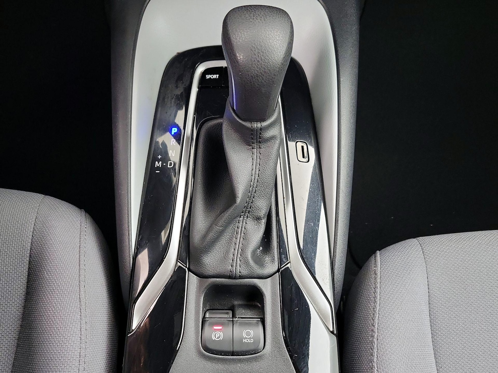 2022 Toyota Corolla SE - Photo 18