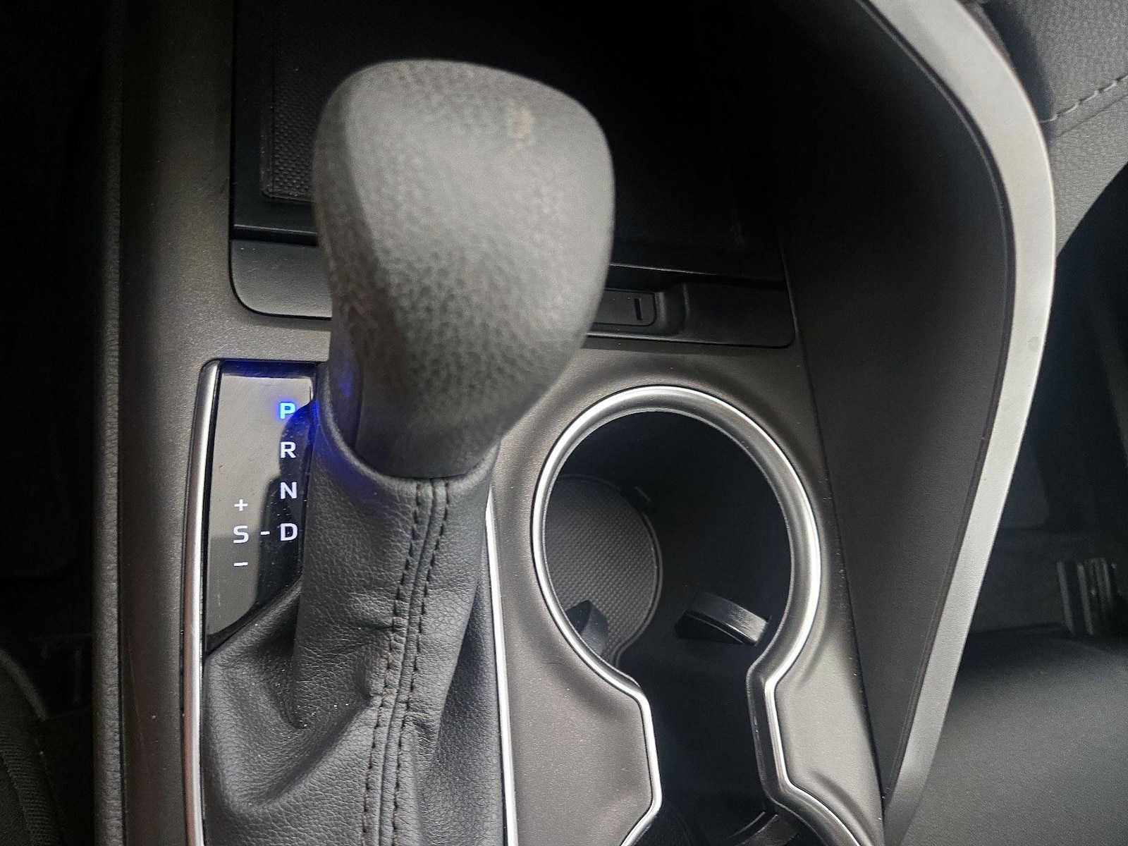 2024 Toyota Camry LE - Photo 18