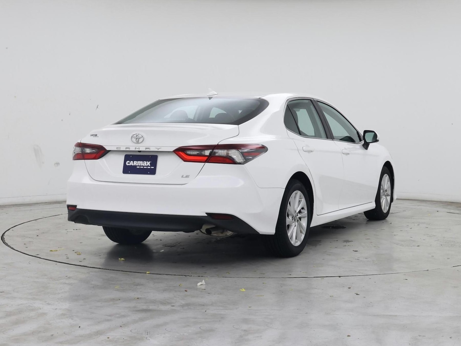 2024 Toyota Camry LE - Photo 9