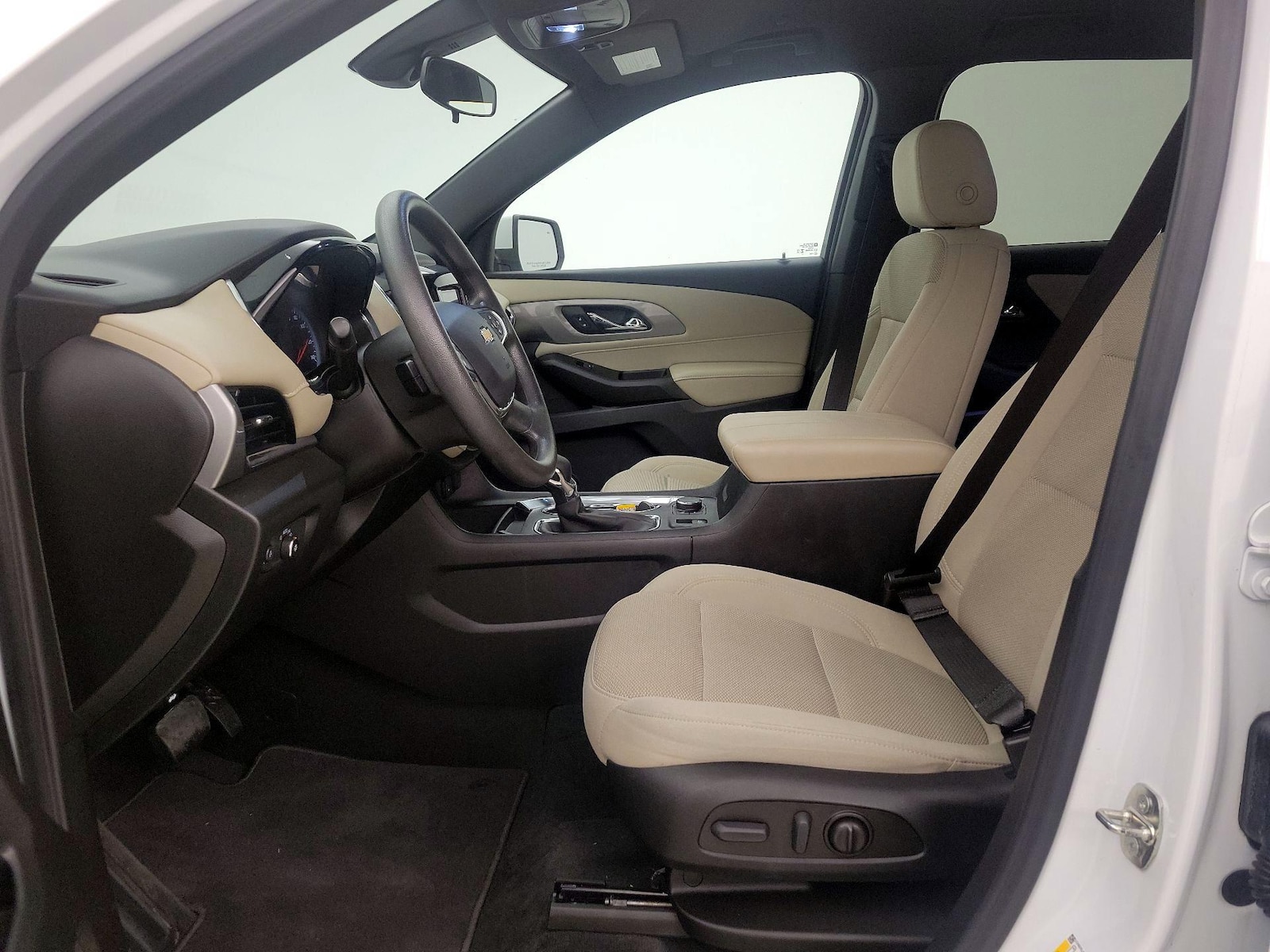 Power Seat(s) & Side Airbags