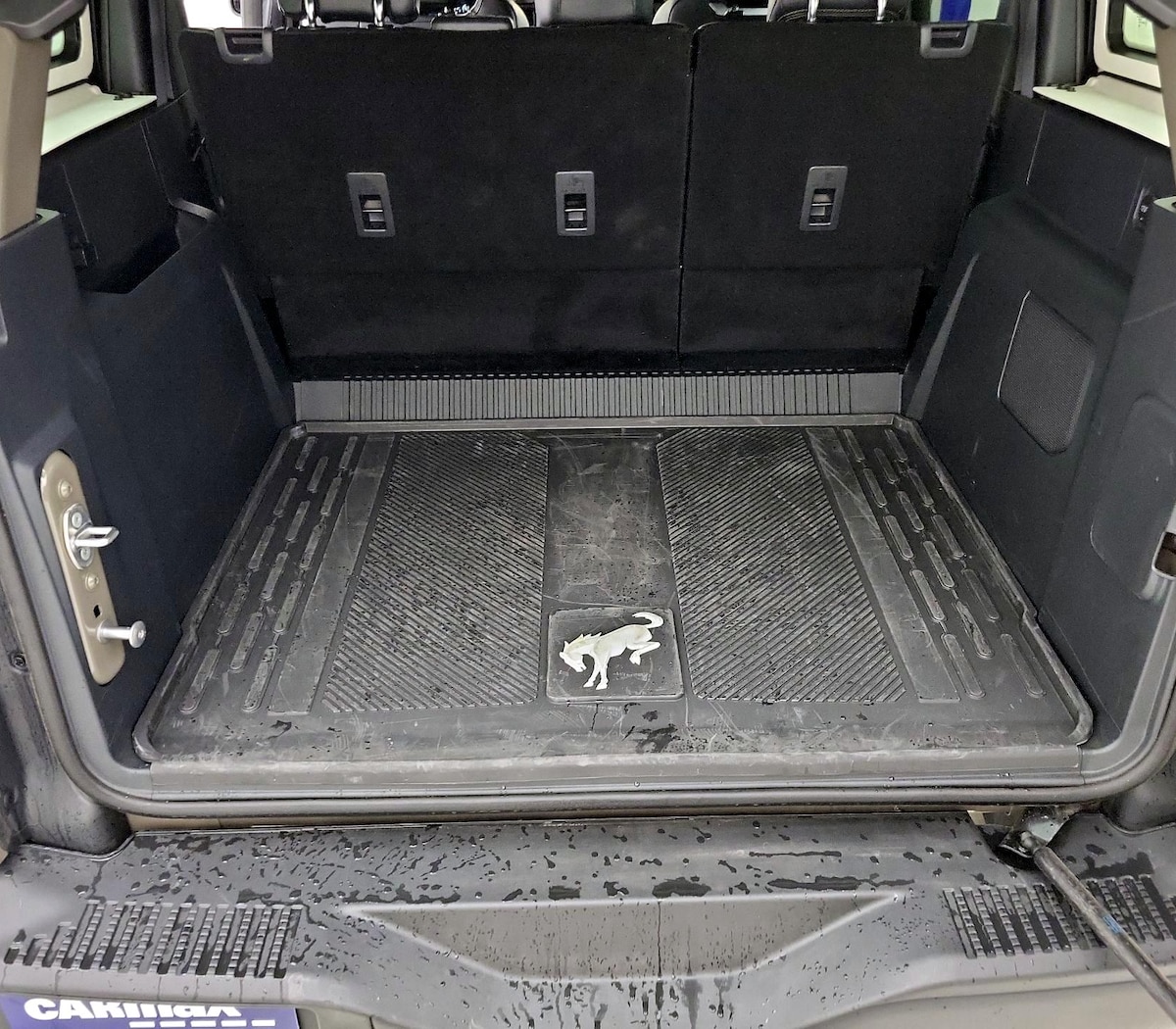 Trunk/Cargo (Seats Up)
