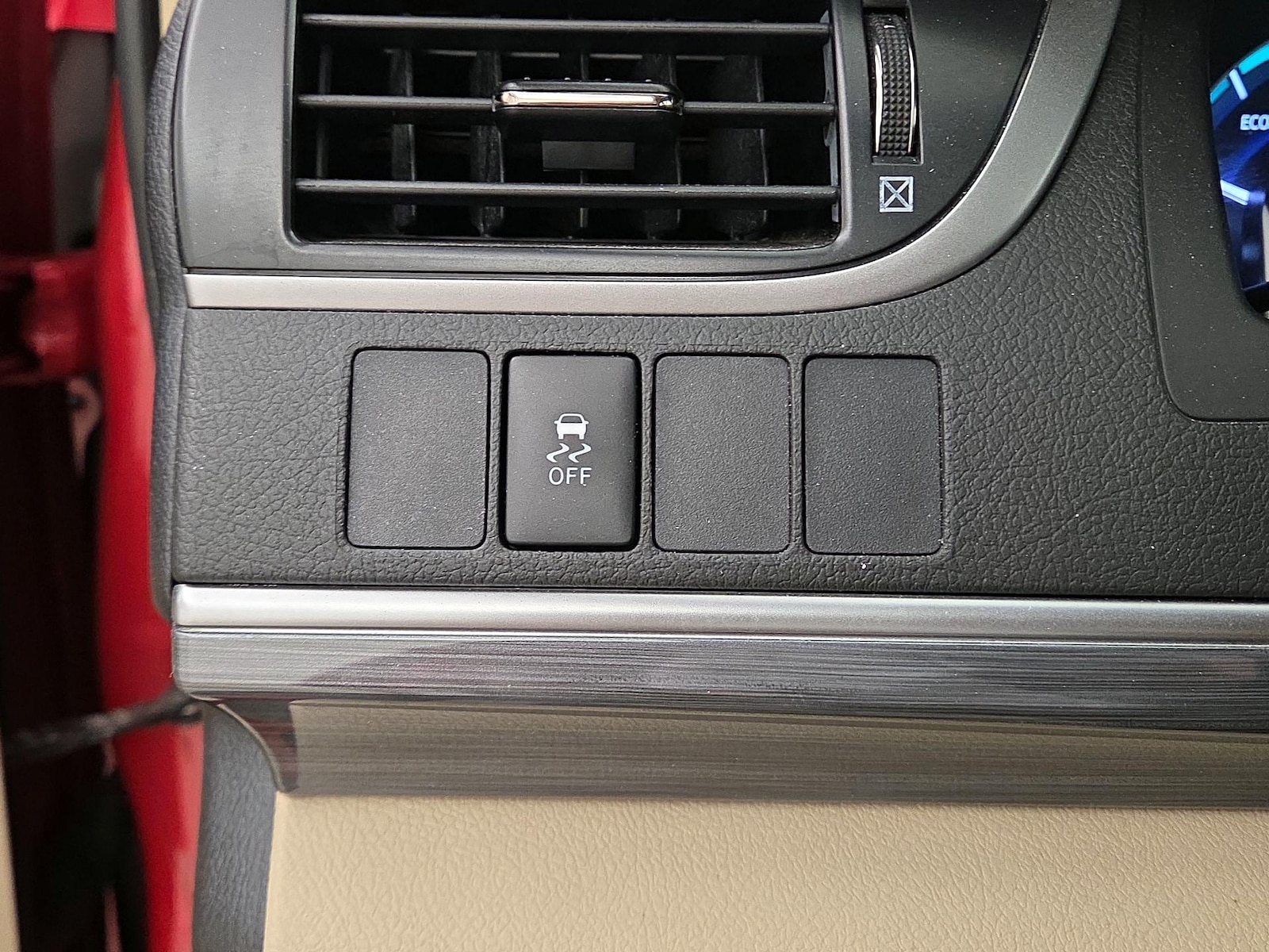 2014 Toyota Camry XLE Hybrid - Photo 14