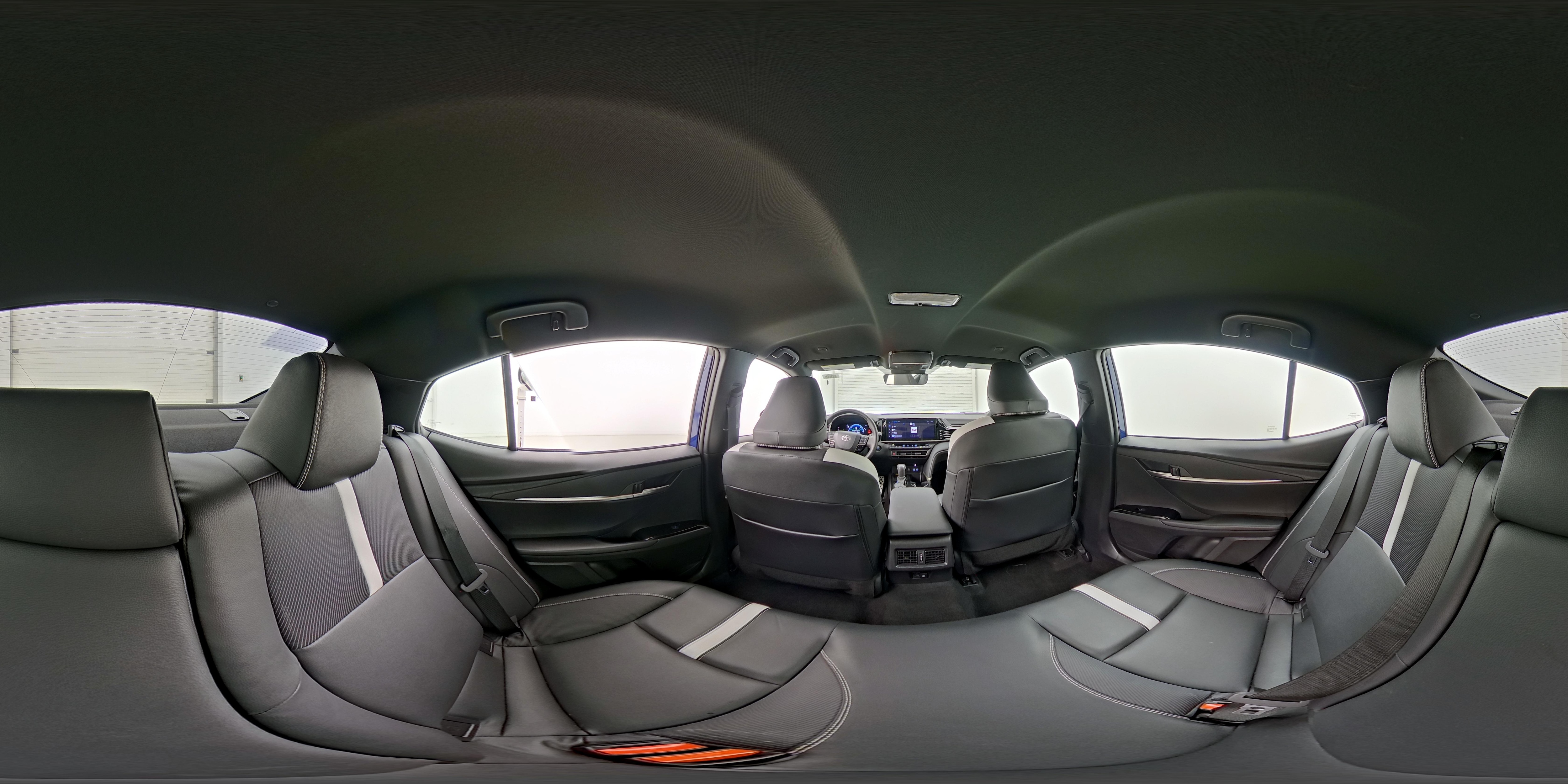 2025 Toyota Camry SE - Photo 26