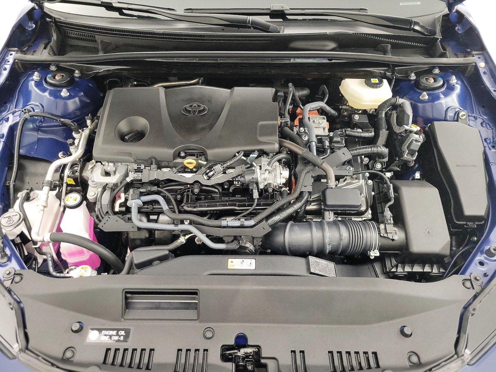 2025 Toyota Camry SE - Photo 23