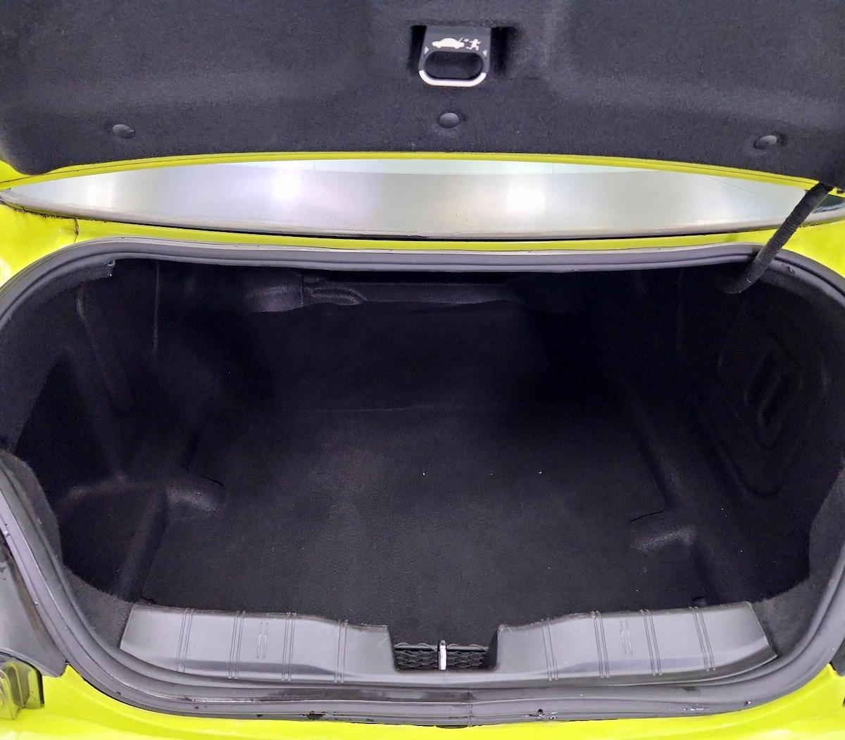 Trunk/Cargo (Seats Up)