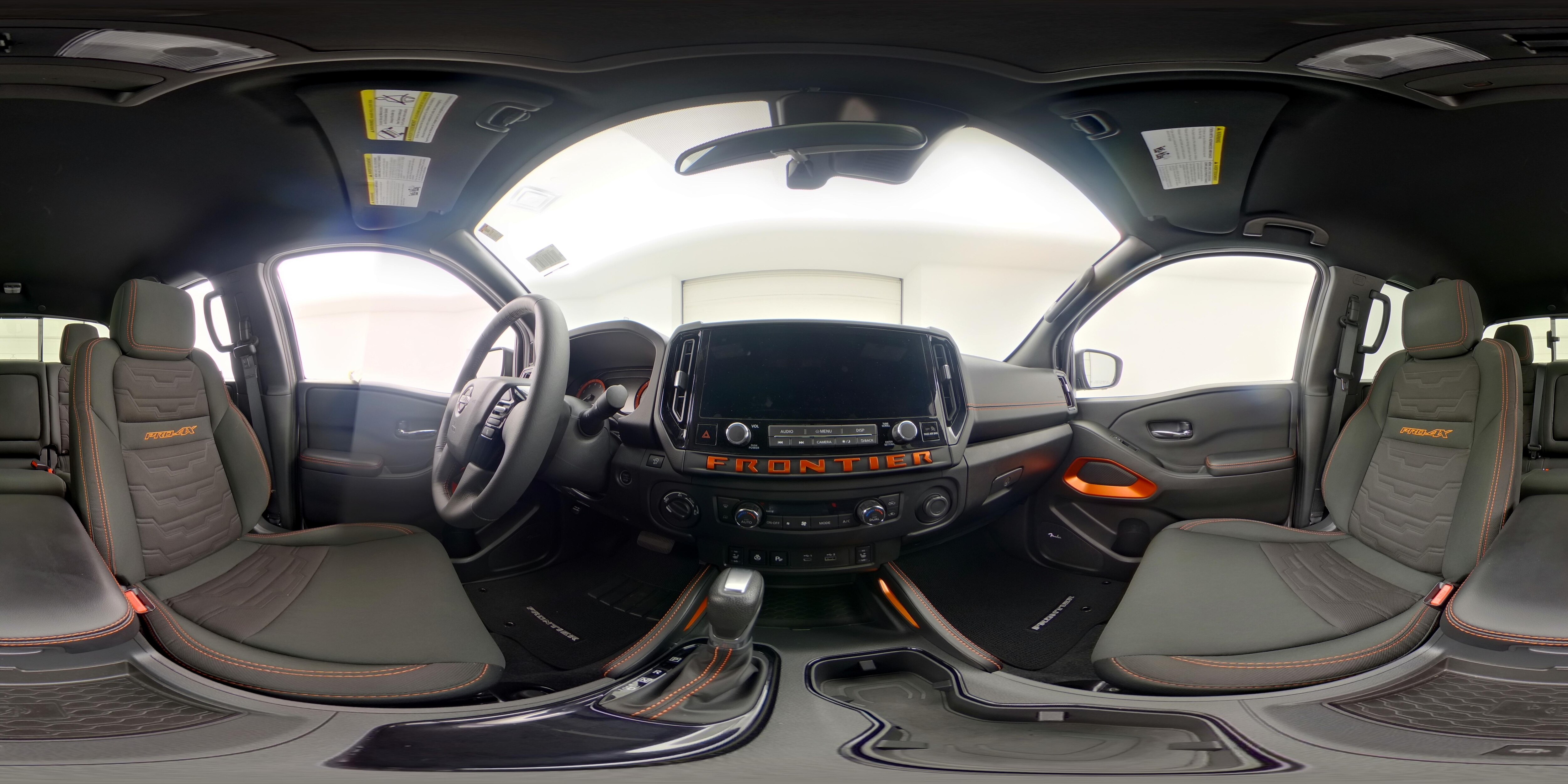 2025 Nissan Frontier PRO-4X - Photo 24