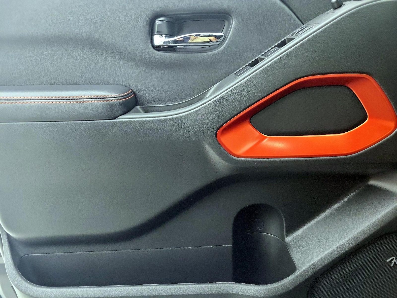 2025 Nissan Frontier PRO-4X - Photo 13