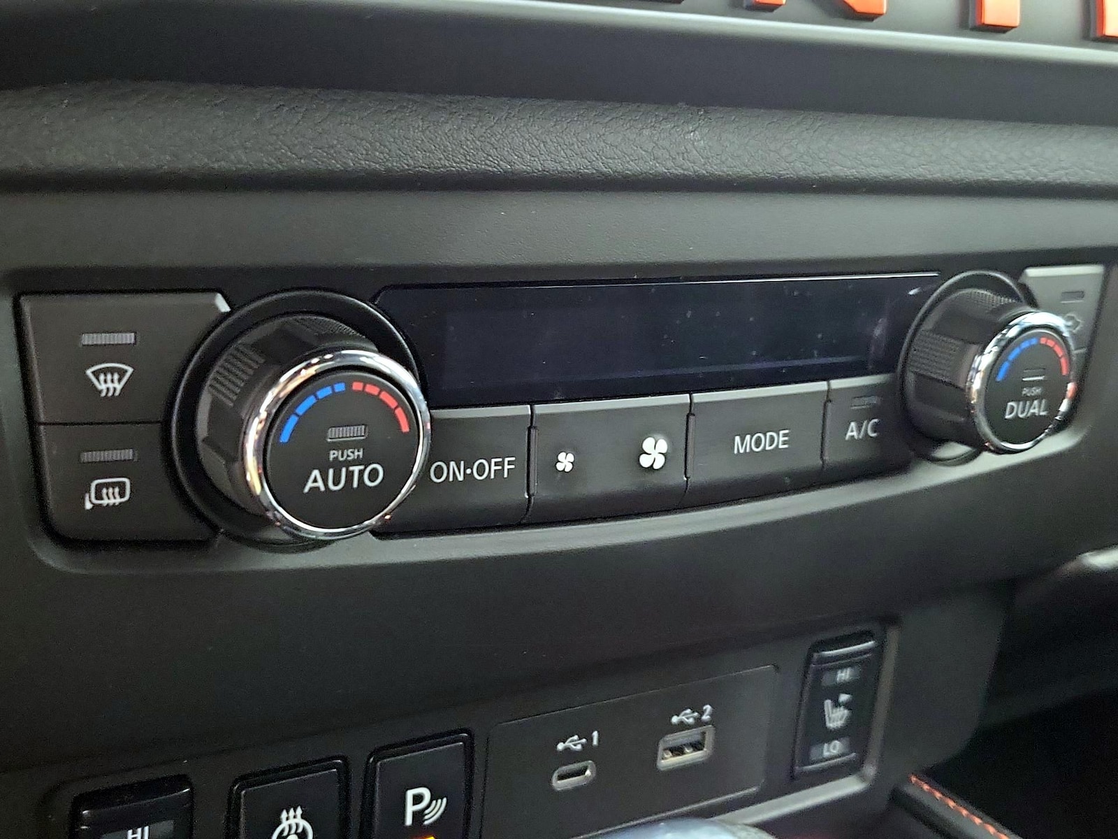 2025 Nissan Frontier PRO-4X - Photo 17