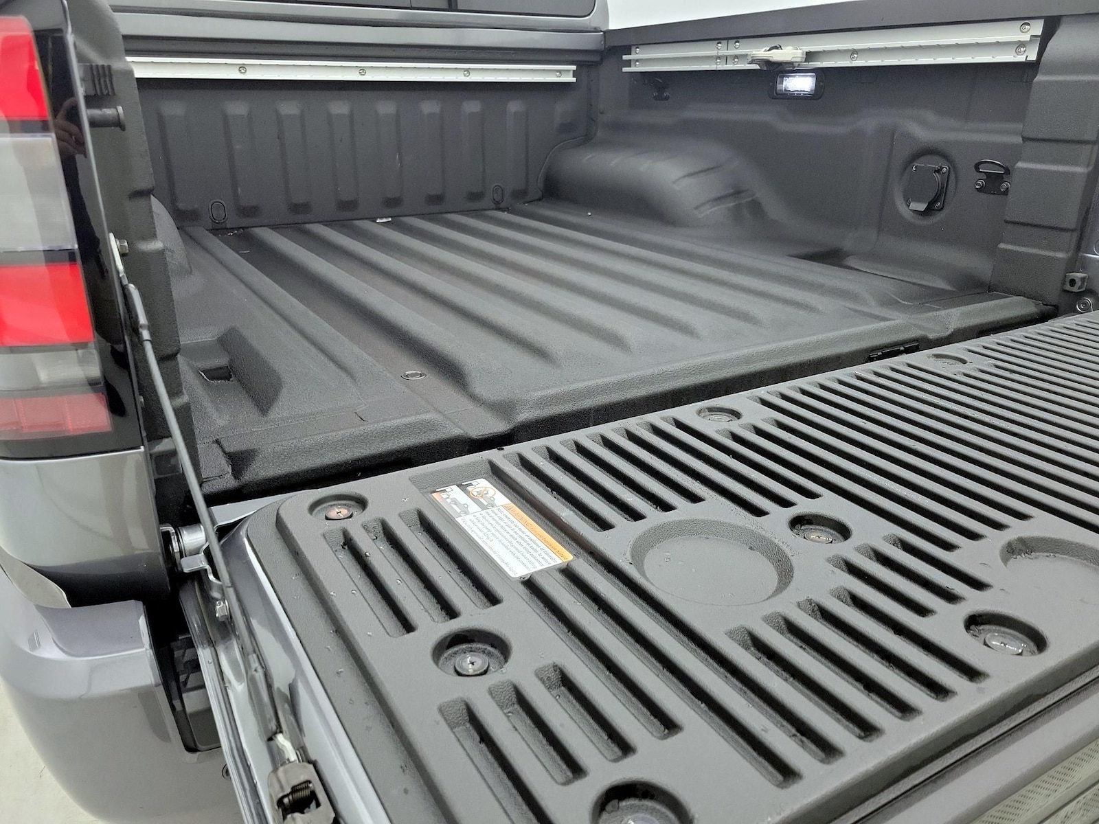 2025 Nissan Frontier PRO-4X - Photo 21