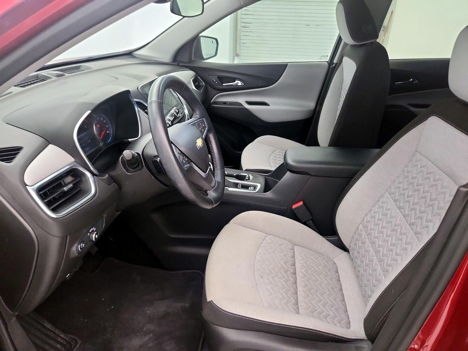 Power Seat(s) & Side Airbags