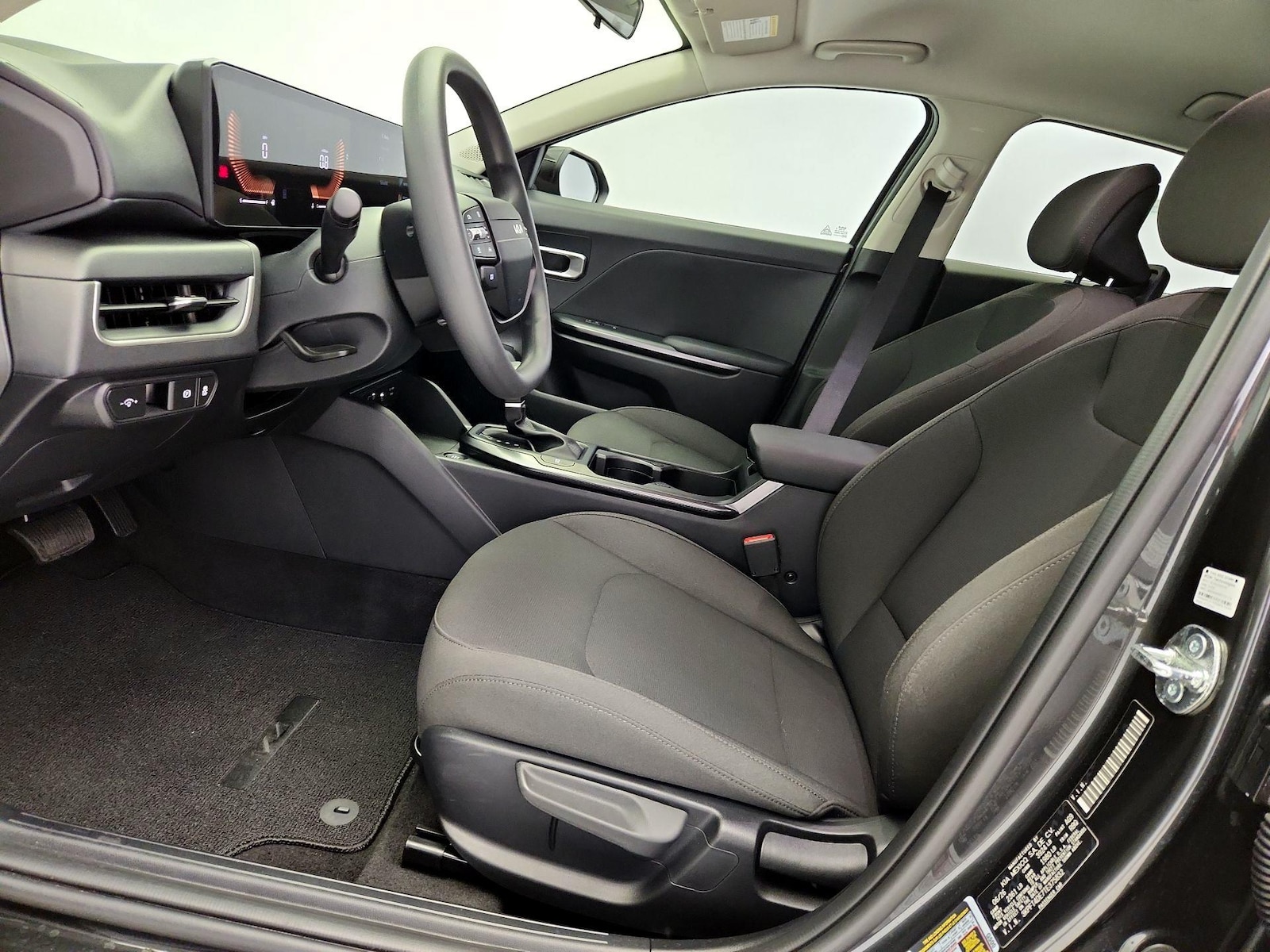 2026 Kia K4 LXS - Photo 12
