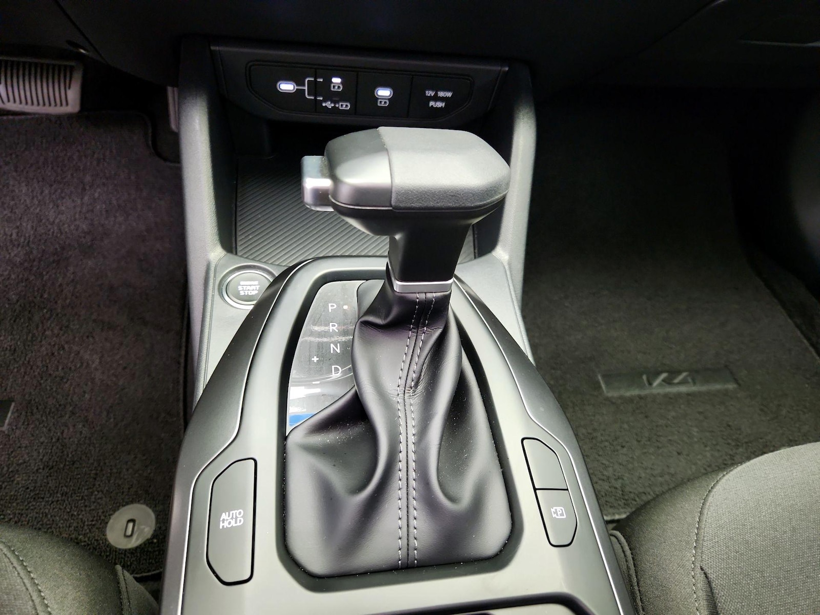 2026 Kia K4 LXS - Photo 18