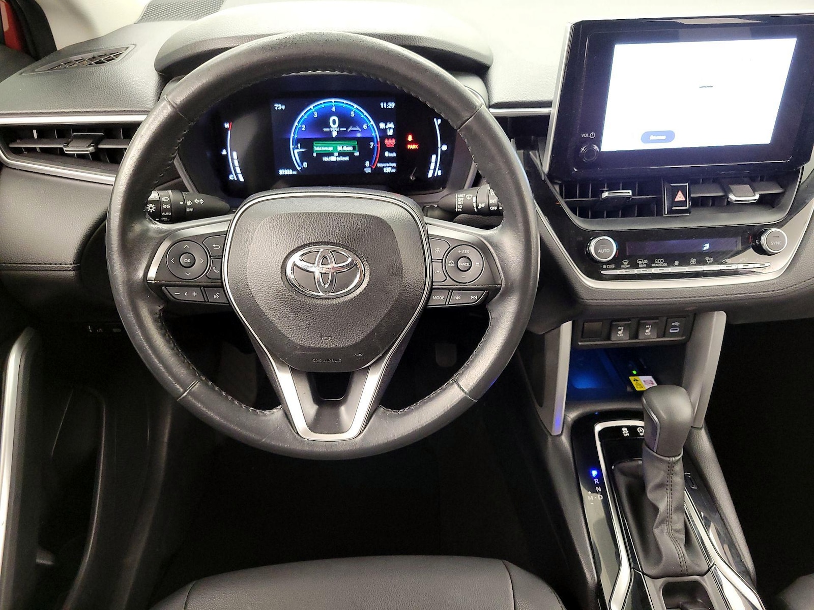 2023 Toyota Corolla Cross XLE - Photo 11