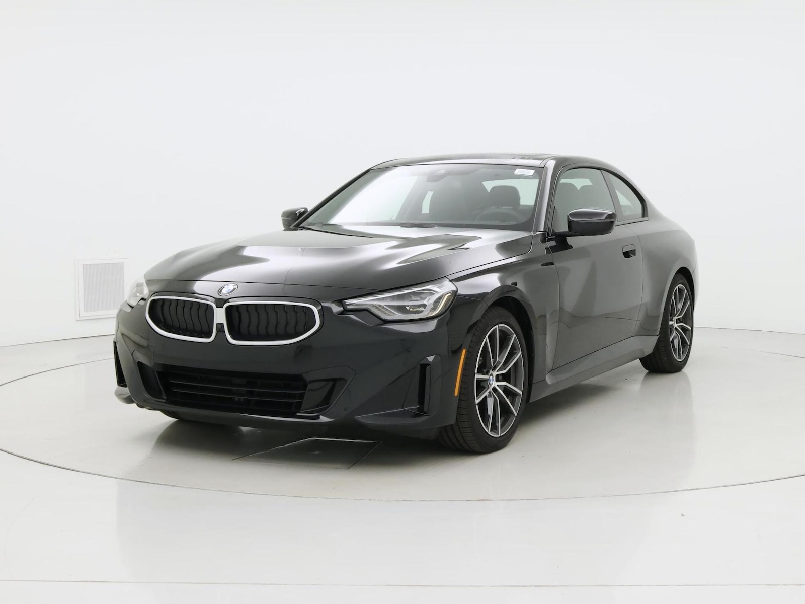 2025 BMW 2 Series 230i - Photo 5