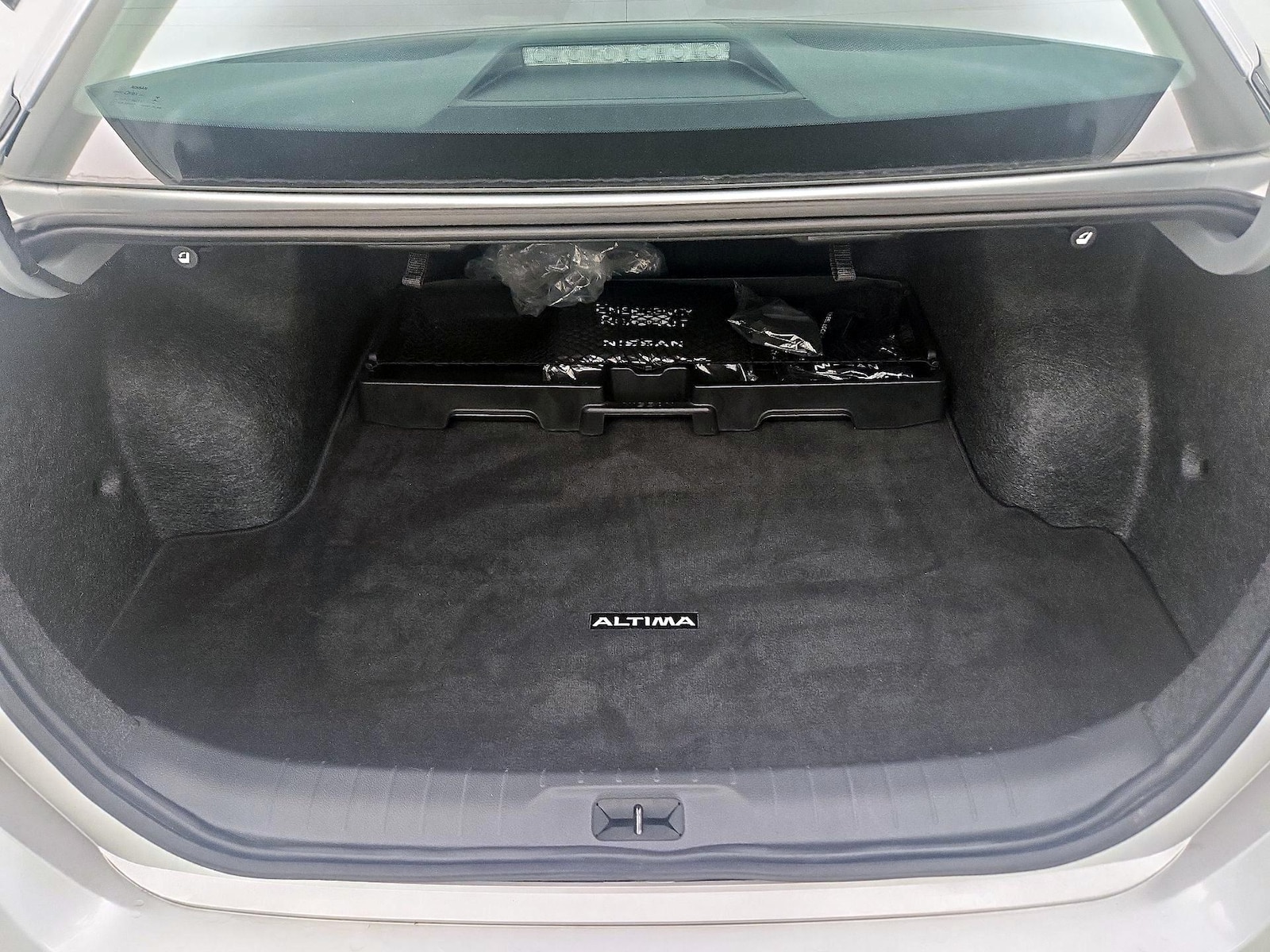 2024 Nissan Altima SV - Photo 21