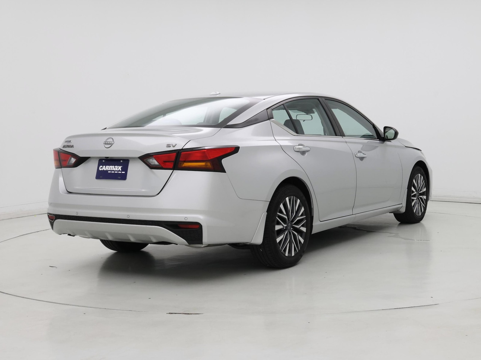 2024 Nissan Altima SV - Photo 9