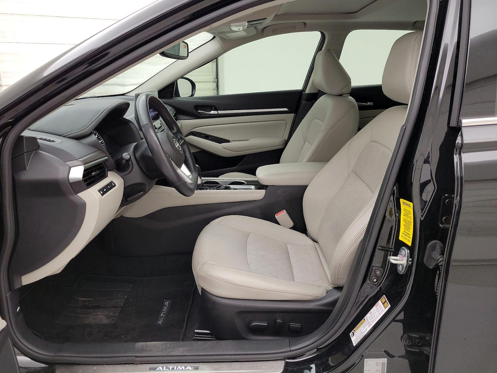 2024 Nissan Altima SL - Photo 12