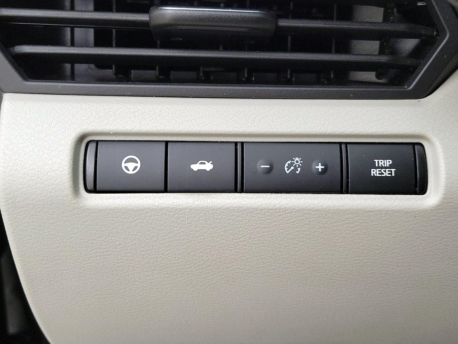 2024 Nissan Altima SL - Photo 14