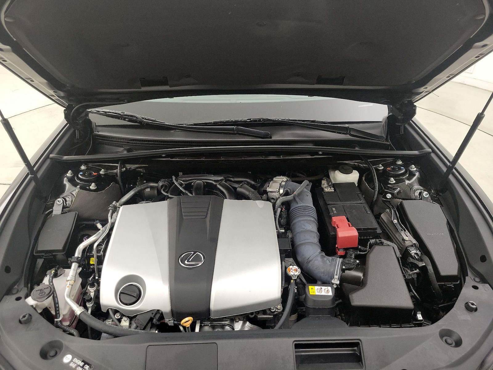 2024 Lexus ES 350 - Photo 23