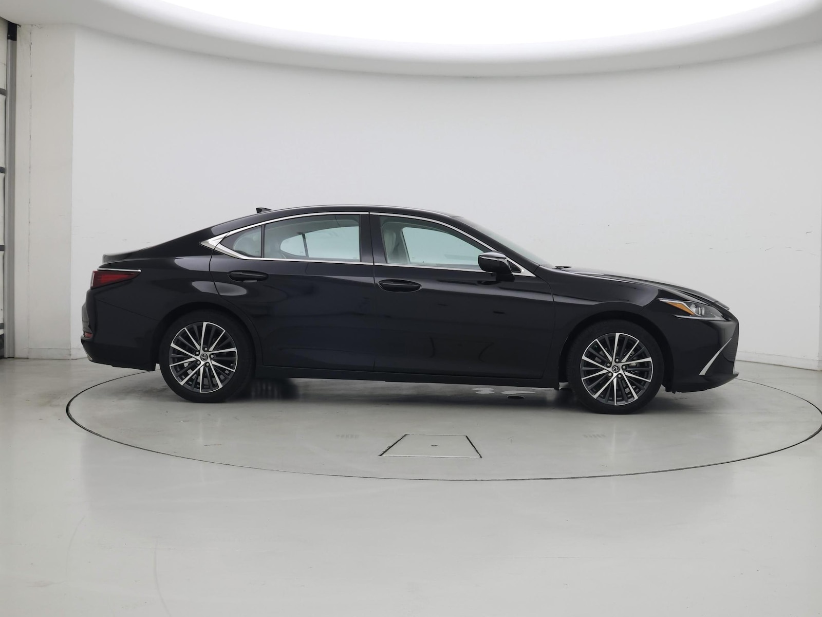 2024 Lexus ES 350 - Photo 8
