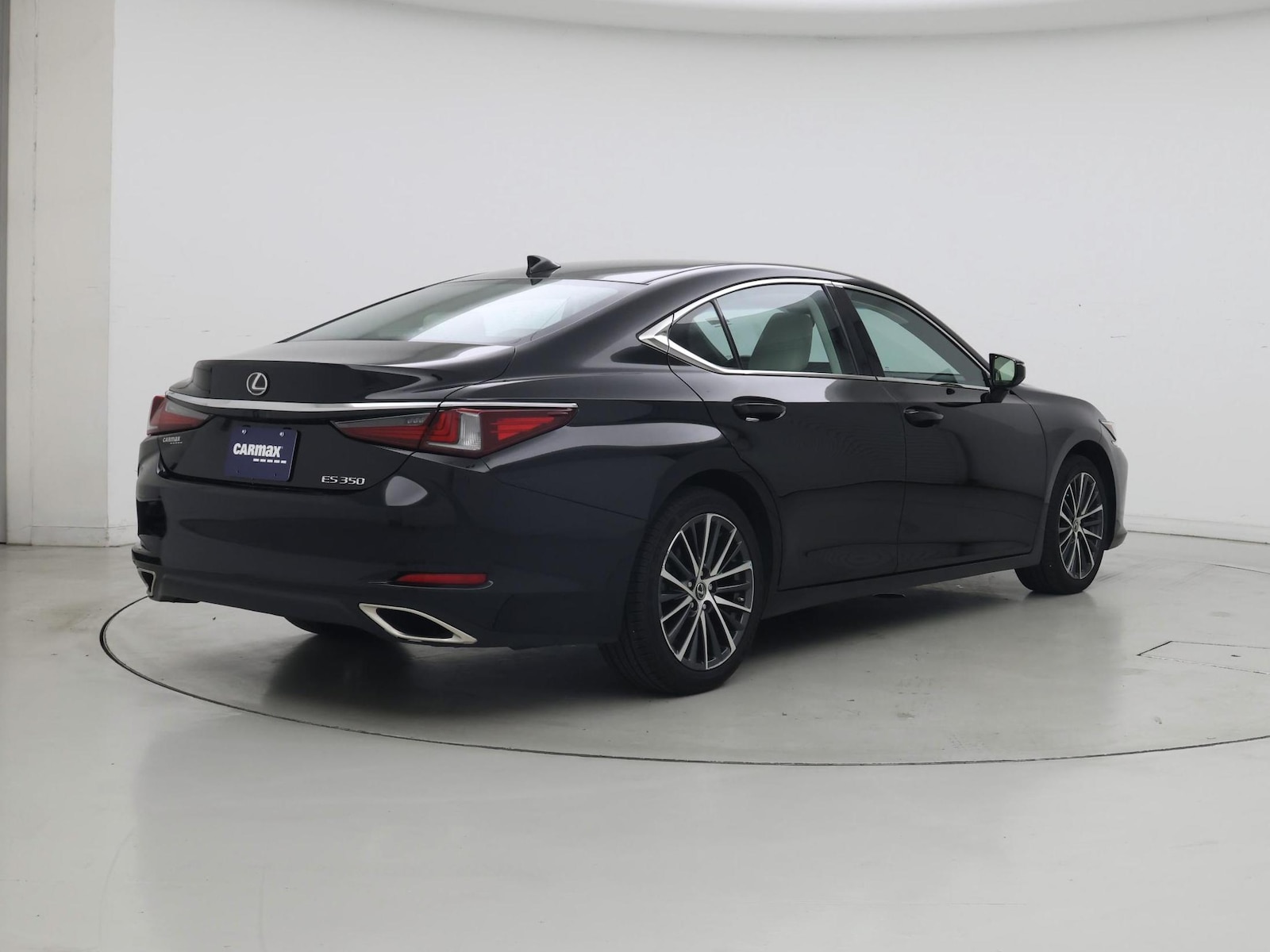 2024 Lexus ES 350 - Photo 9