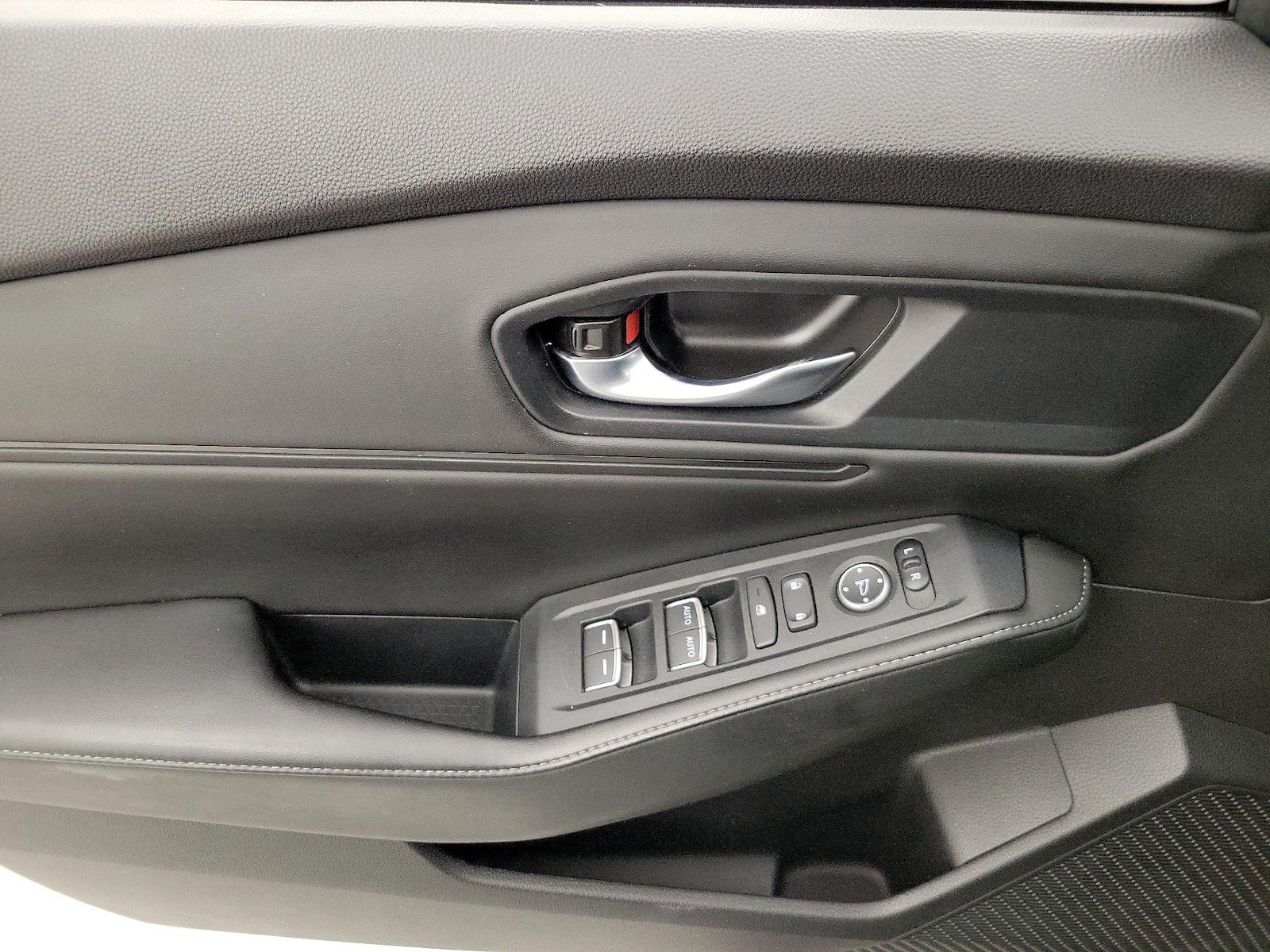 2024 Honda Accord Hybrid Sport - Photo 13