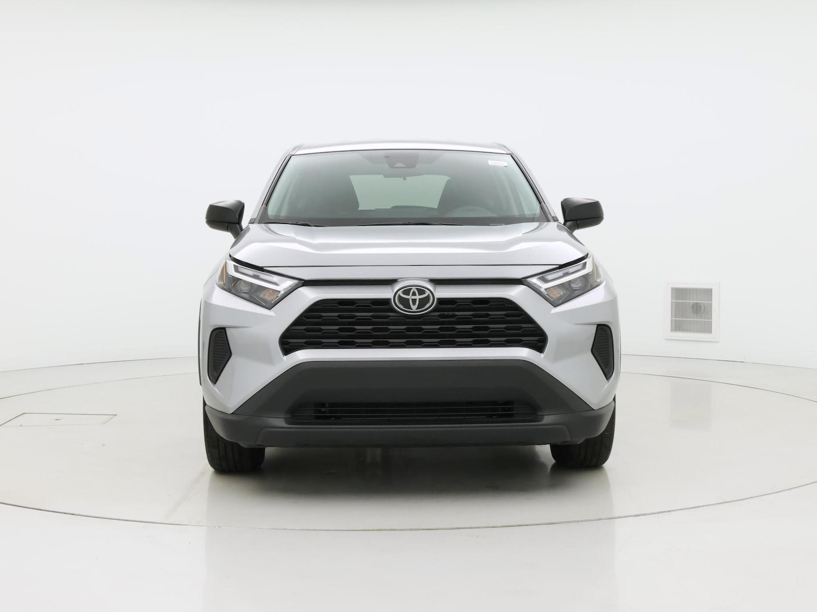 2025 Toyota RAV4 LE - Photo 6