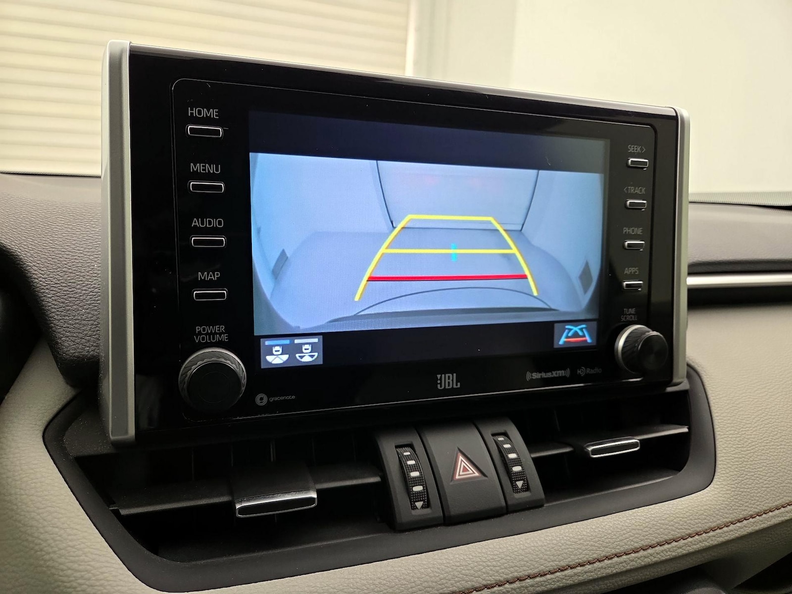 2020 Toyota RAV4 Limited - Photo 16