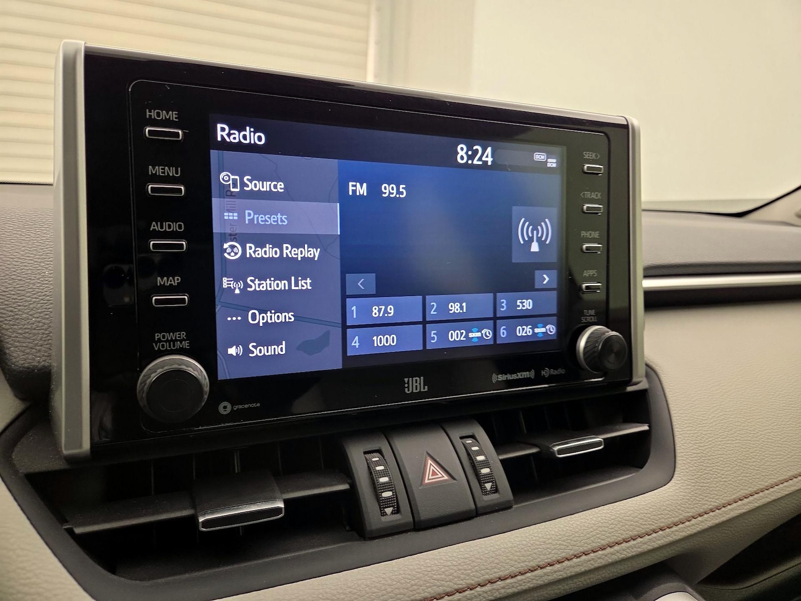 2020 Toyota RAV4 Limited - Photo 17