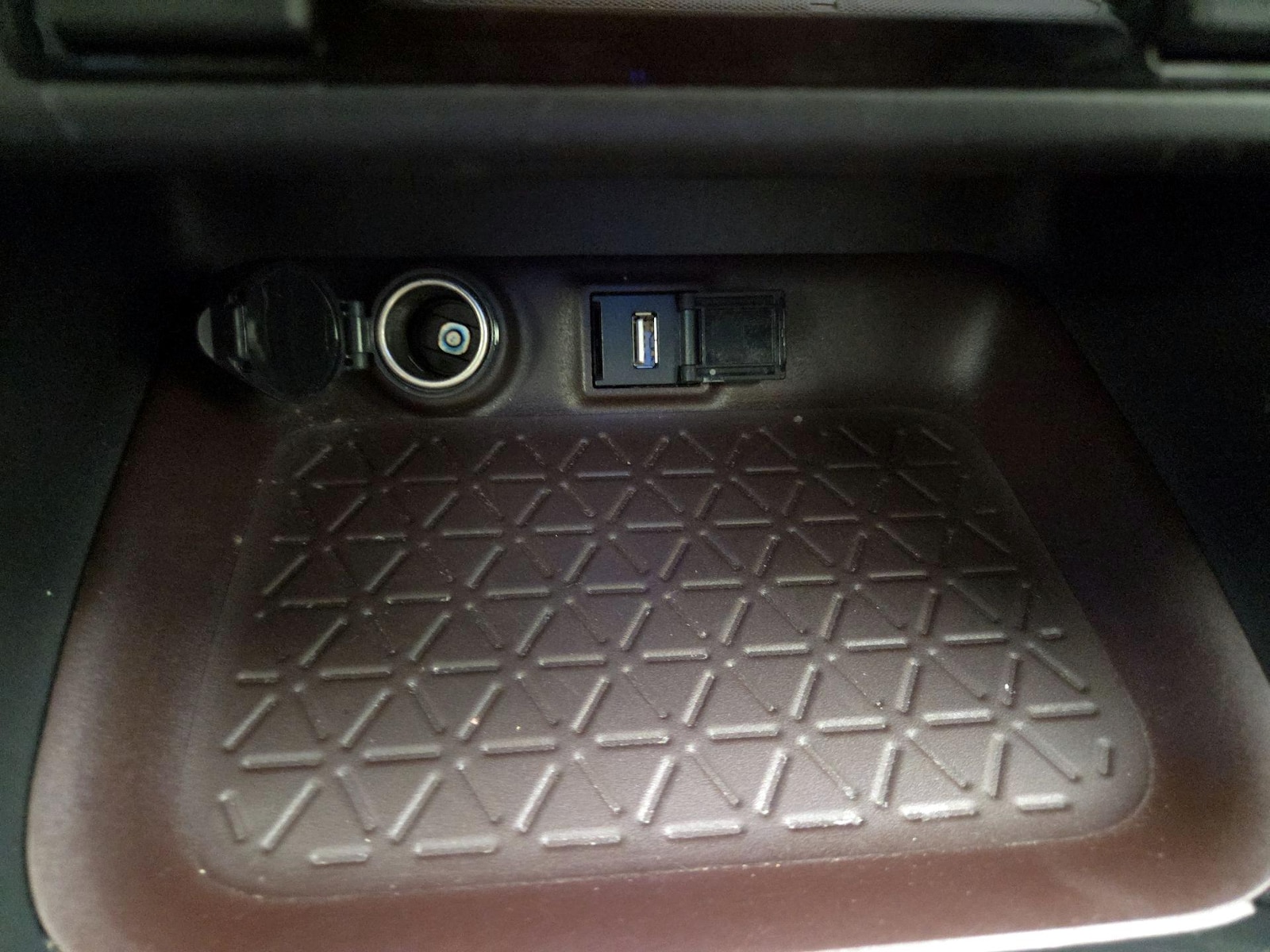 2020 Toyota RAV4 Limited - Photo 20