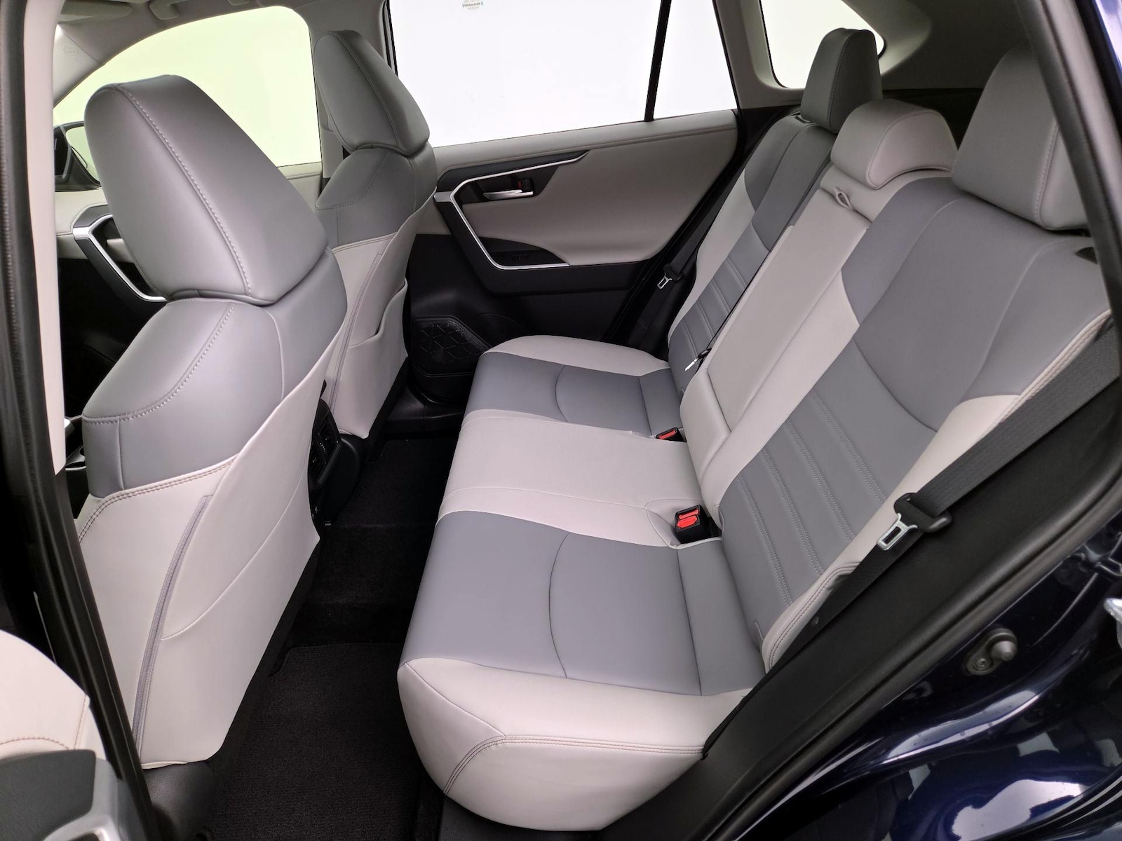 2020 Toyota RAV4 Limited - Photo 22