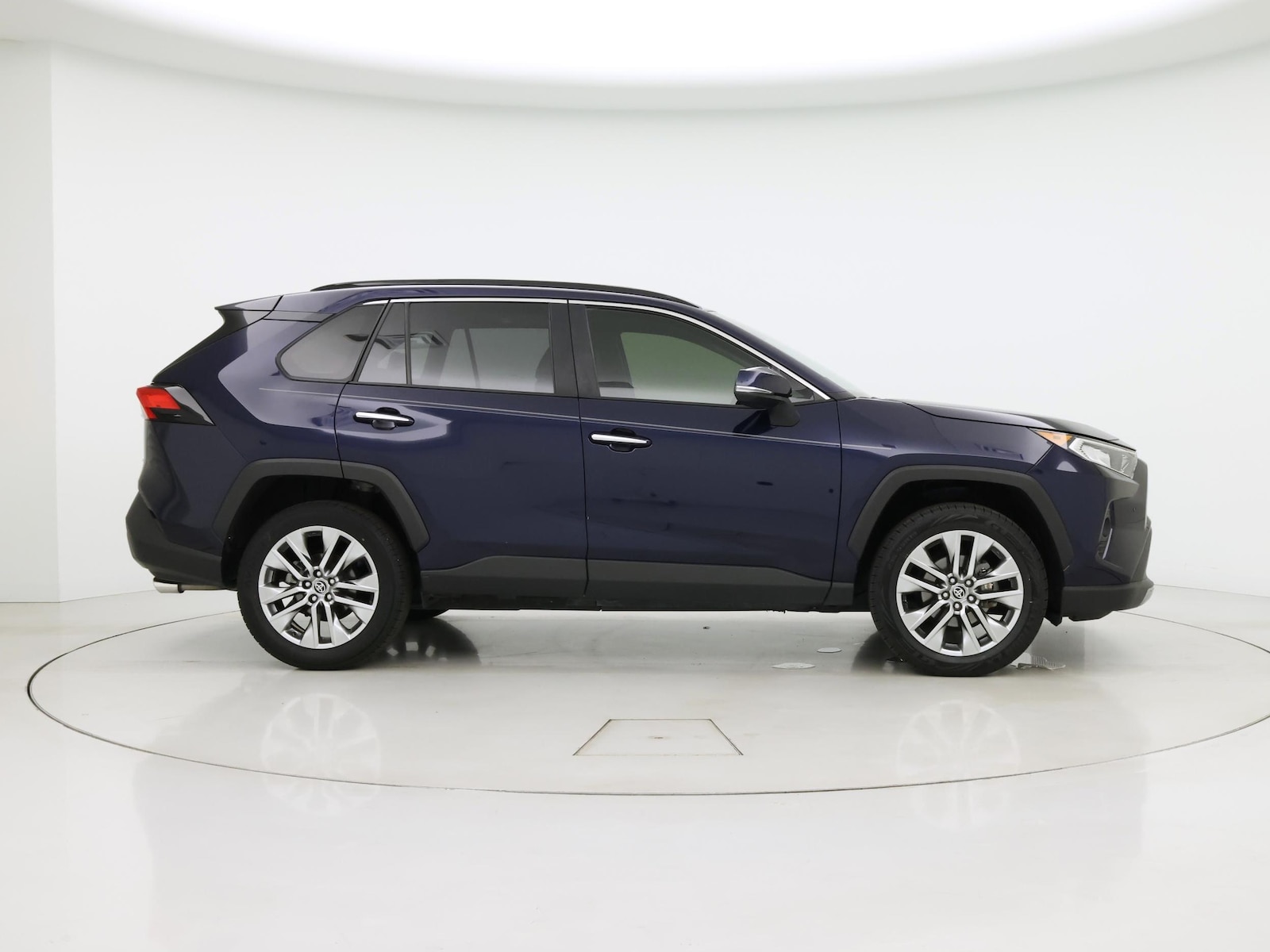 2020 Toyota RAV4 Limited - Photo 8