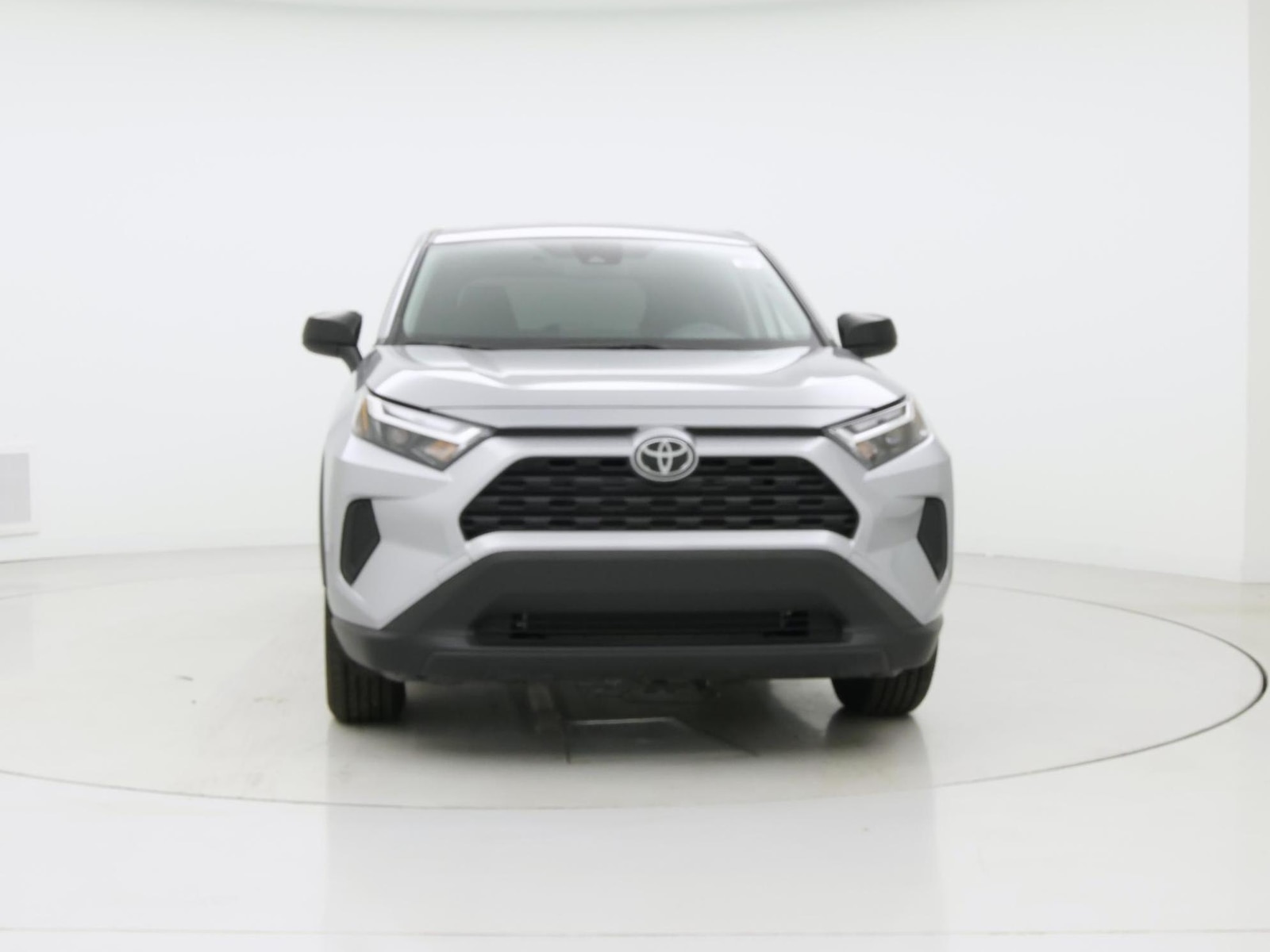 2025 Toyota RAV4 LE - Photo 6