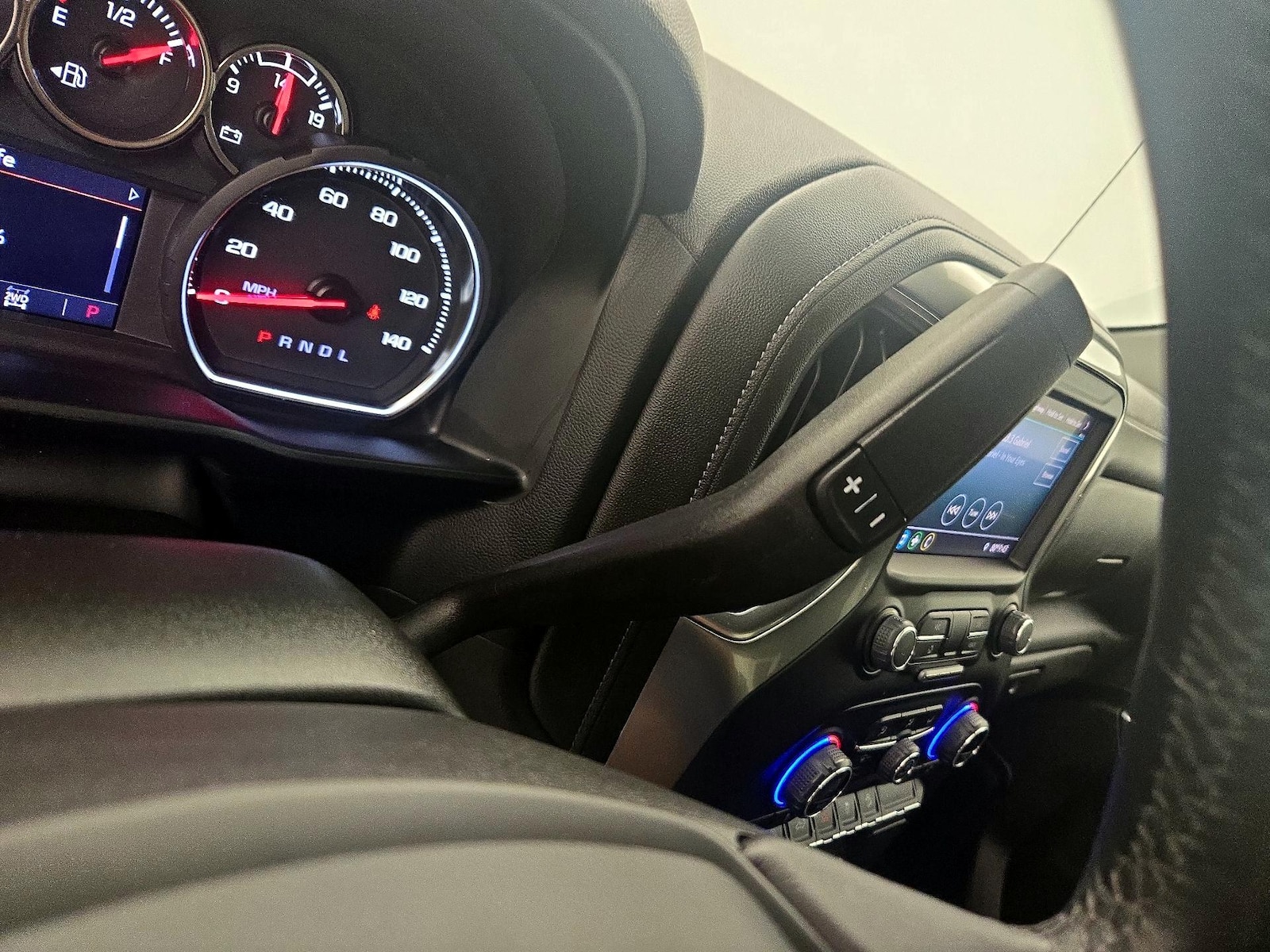 2022 Chevrolet Silverado 1500 Limited RST - Photo 18