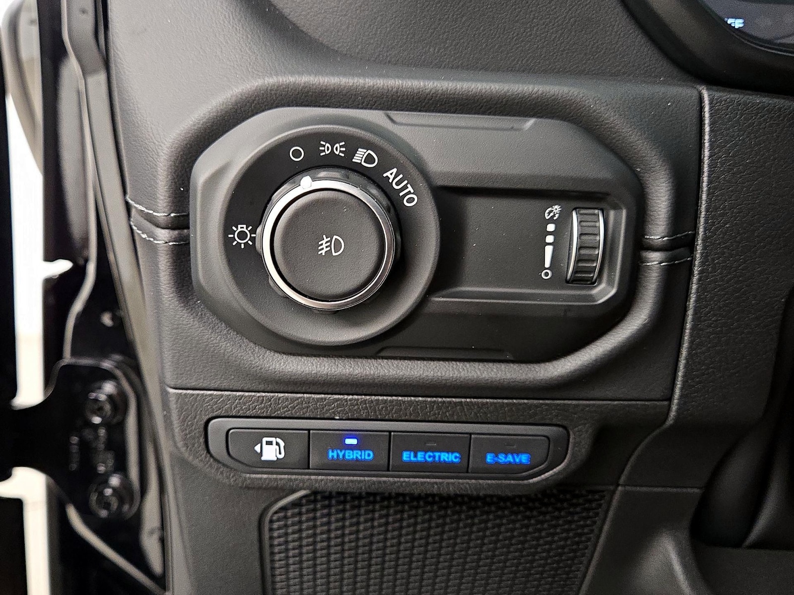 2024 Jeep Wrangler 4xe Sahara 4XE - Photo 14